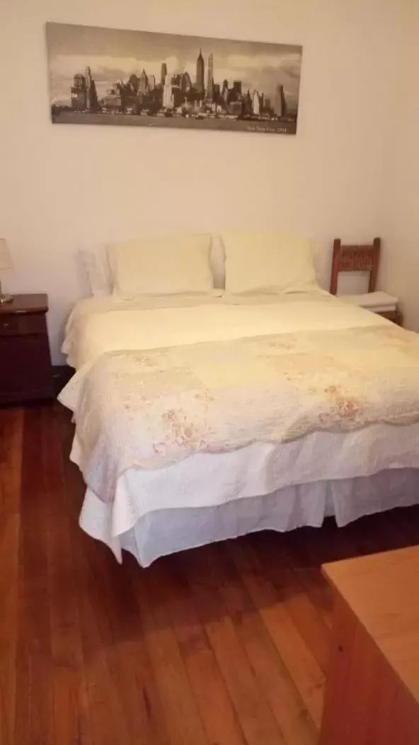 Double Room with Private External Bathroom in Tralkan B&B Double Room with Private External Bathroom in Tralkan B&B