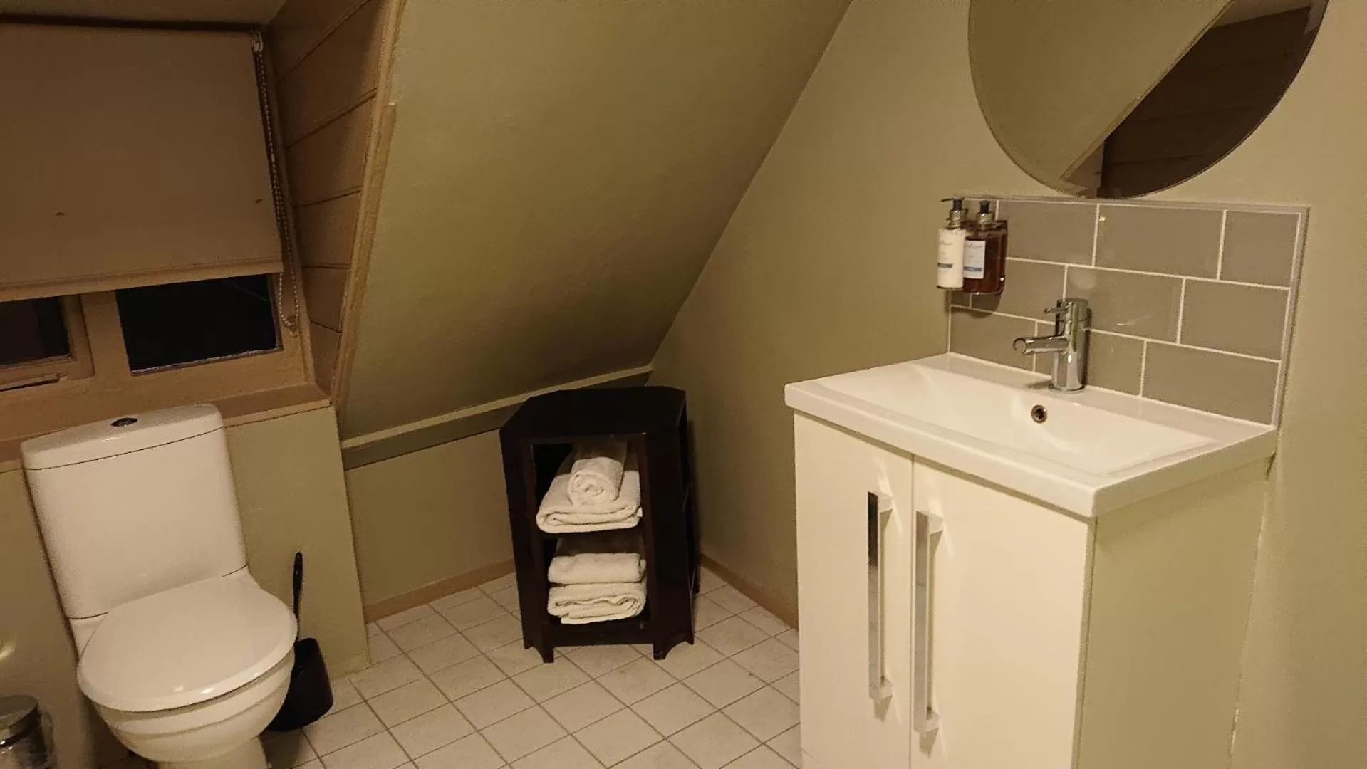 Night in Alma Inn & Dining Rooms