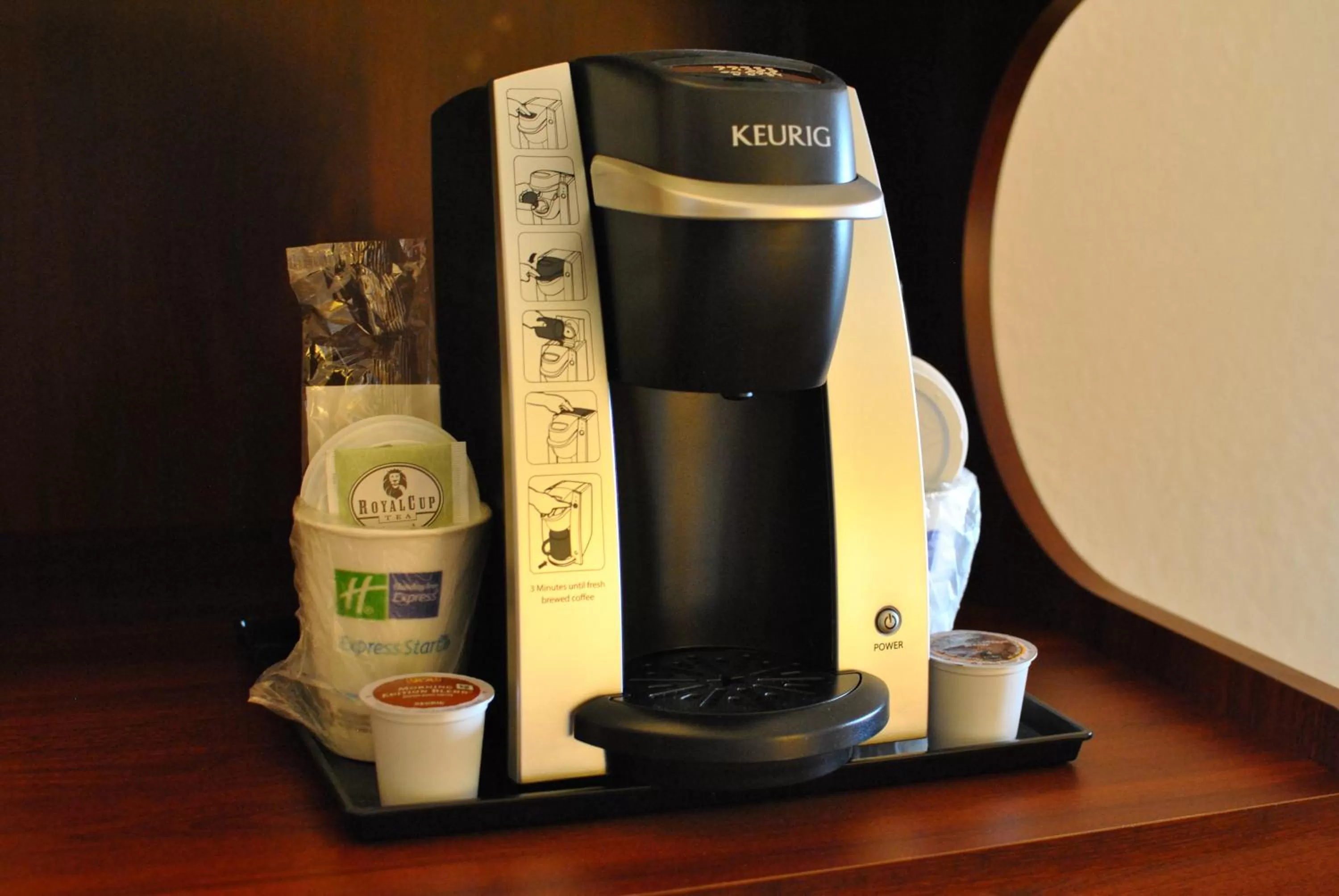 Coffee/tea facilities in Holiday Inn Express Durham by IHG