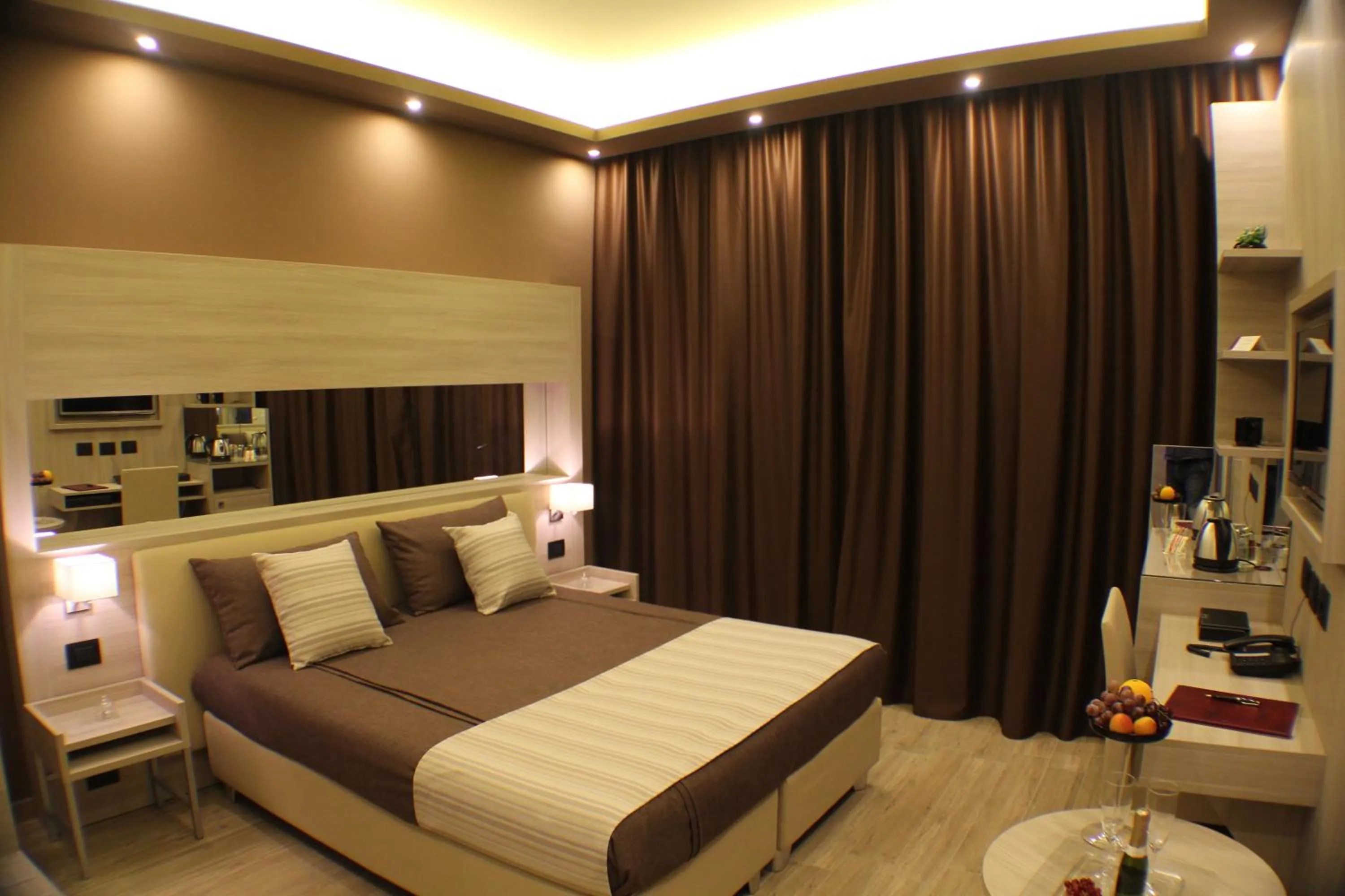 Bedroom in Hotel Trapani In