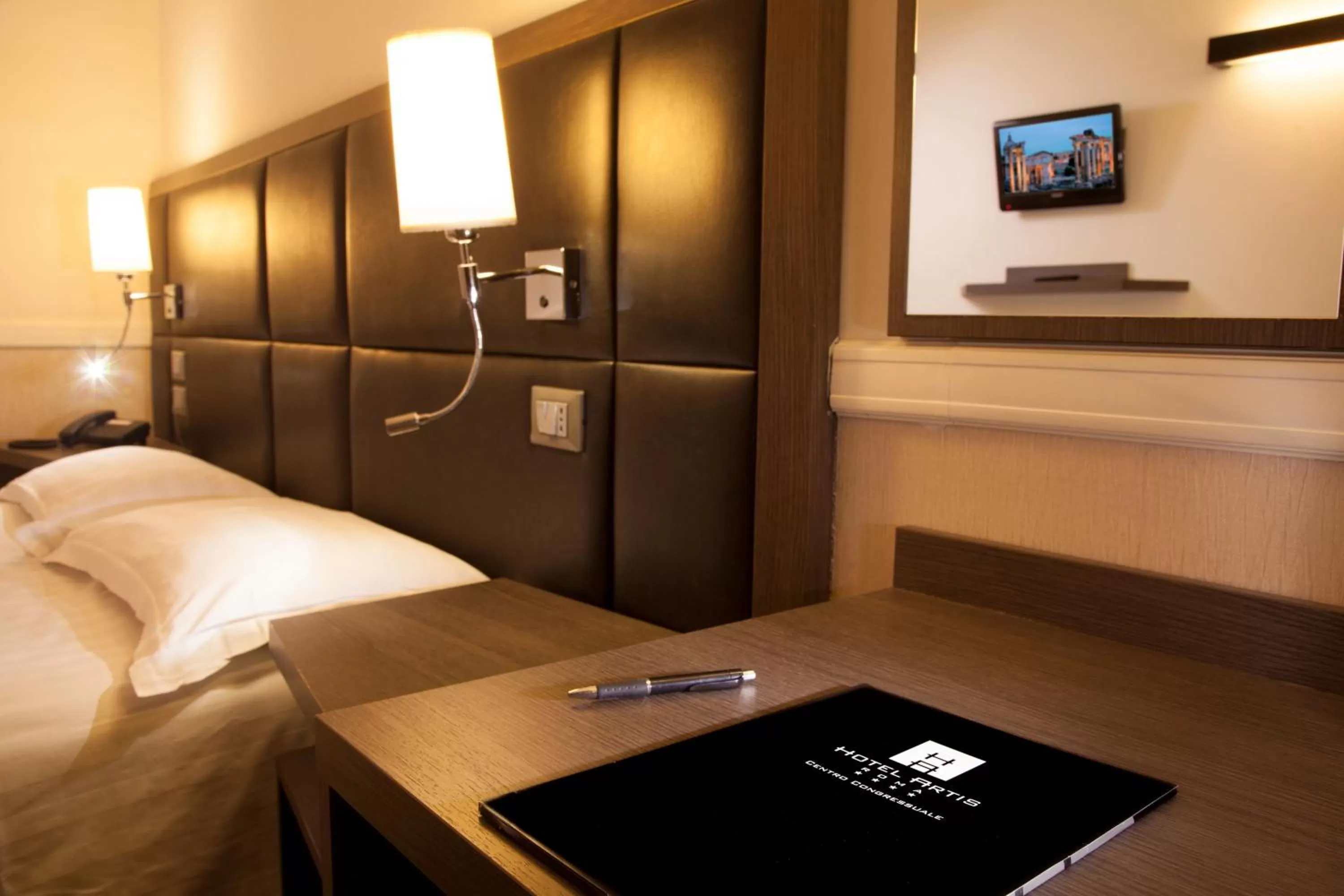 Decorative detail, Bed in Hotel Artis