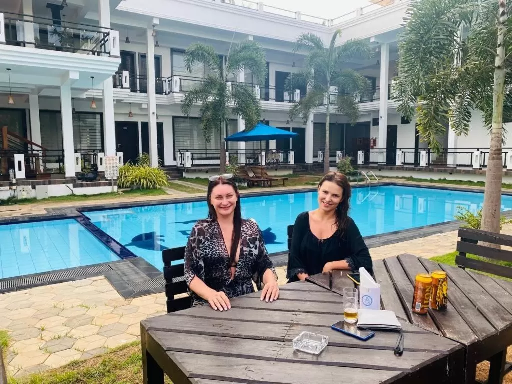 Food, Swimming Pool in J7 Villaj Resort