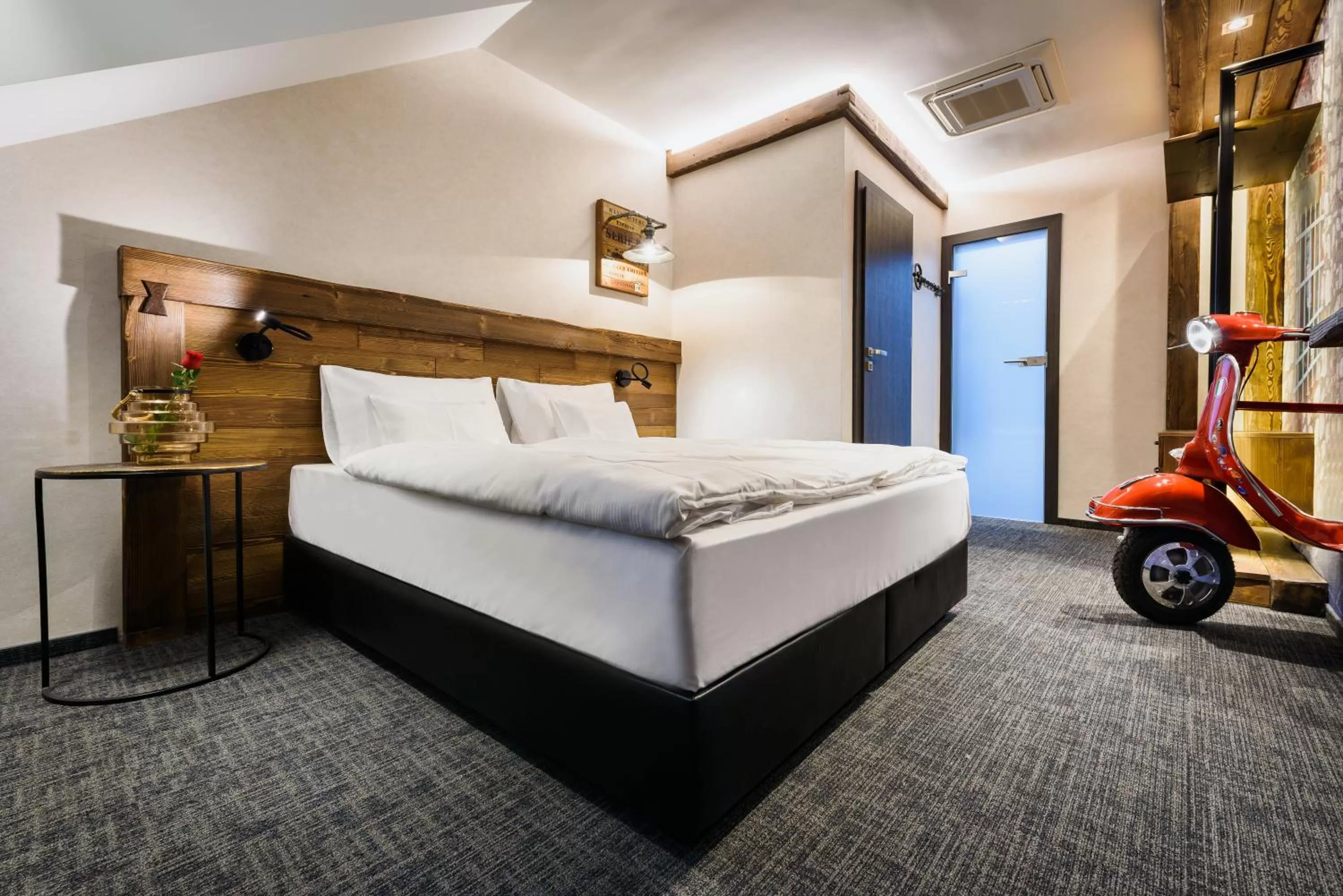 Bedroom, Bed in RQ Boutique & Unique Hotel