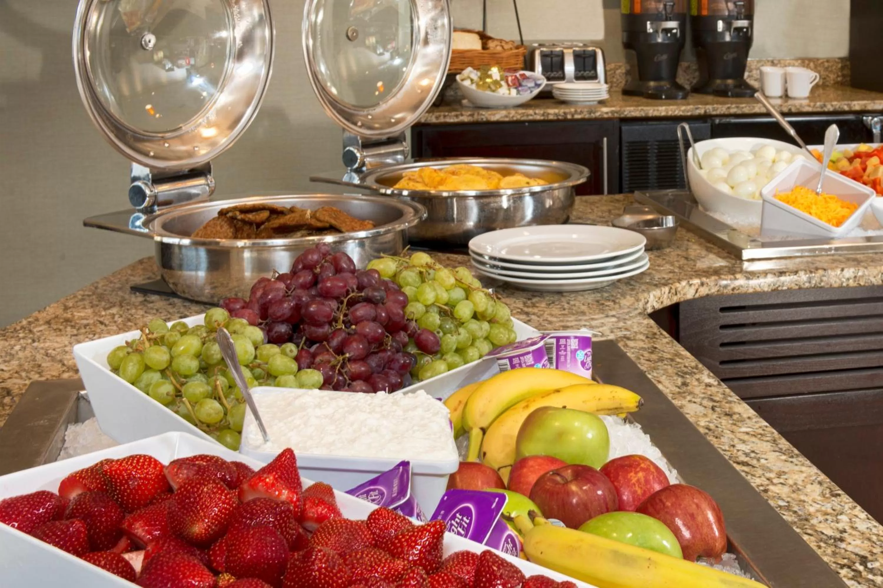 Restaurant/places to eat in Staybridge Suites Myrtle Beach-Fantasy Harbour by IHG