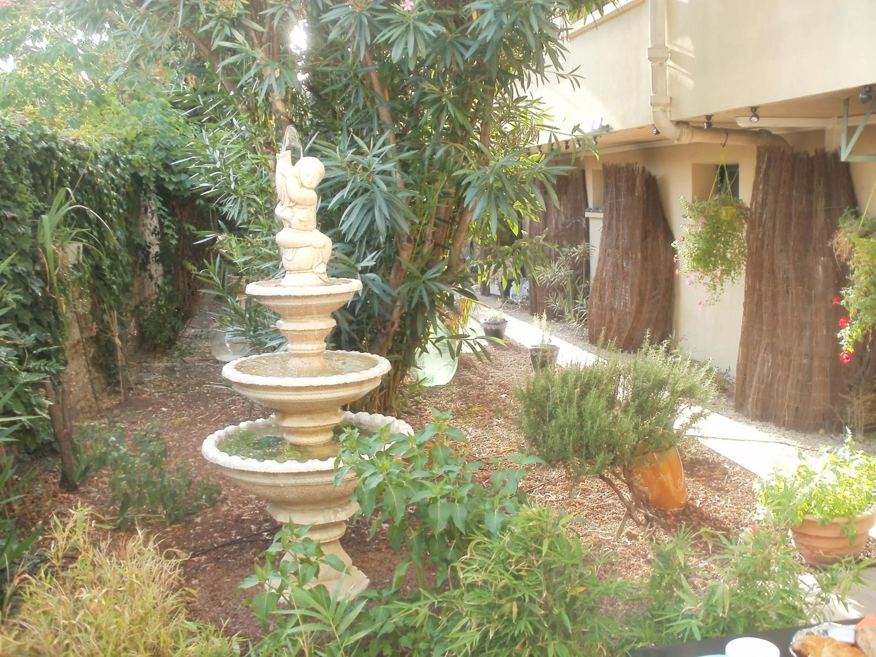 Property building in Hôtel du Tricastin