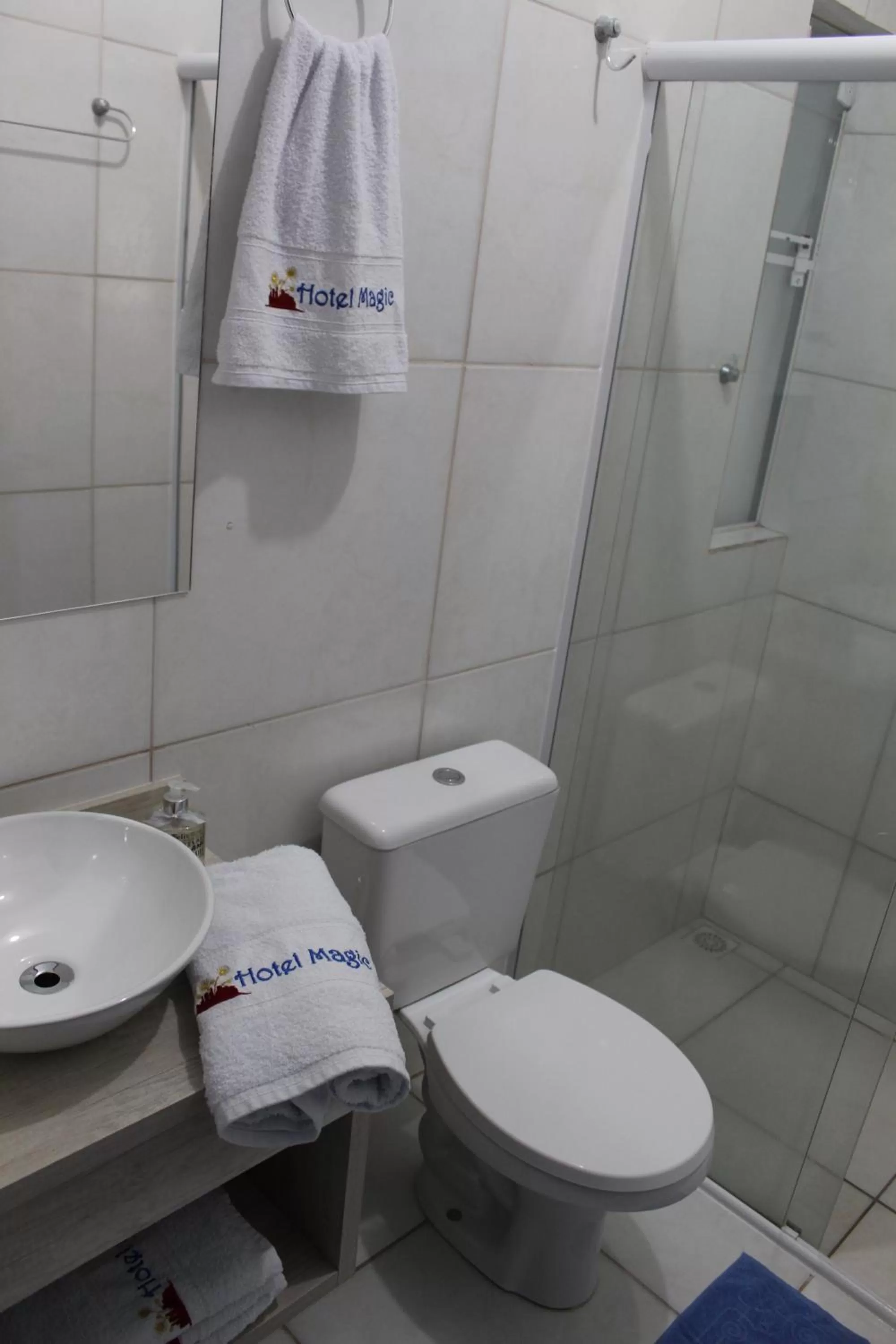 Shower in Hotel e Pousada Magic