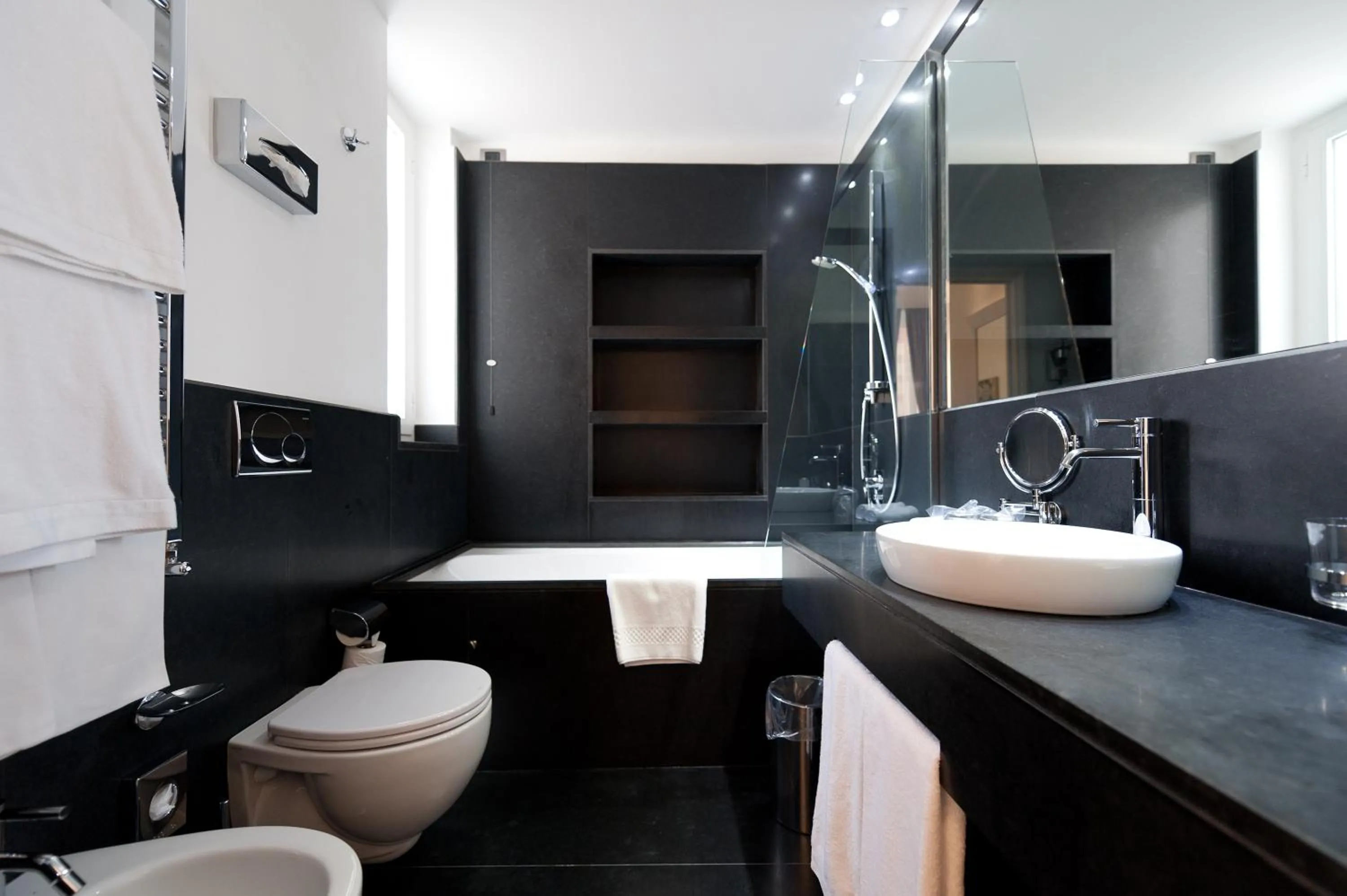 Bathroom in LHP Hotel Santa Margherita Palace & SPA