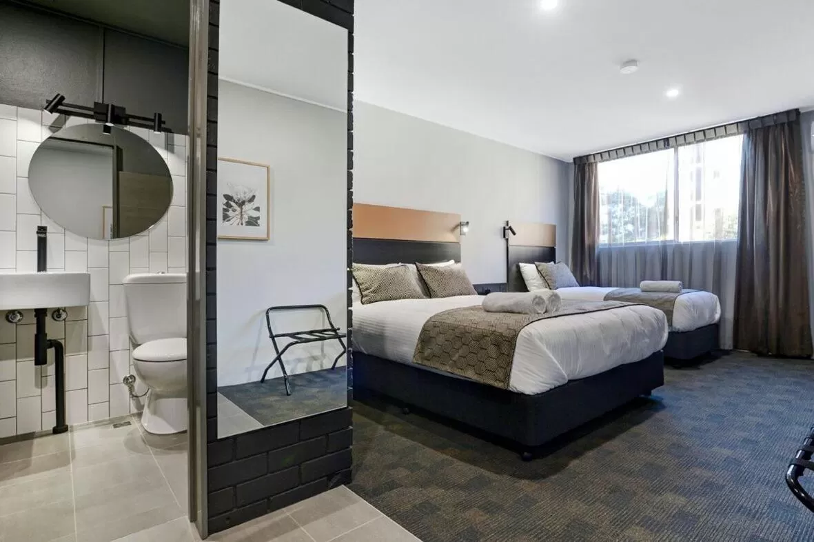 Photo of the whole room, Bed in CBD Motor Inn