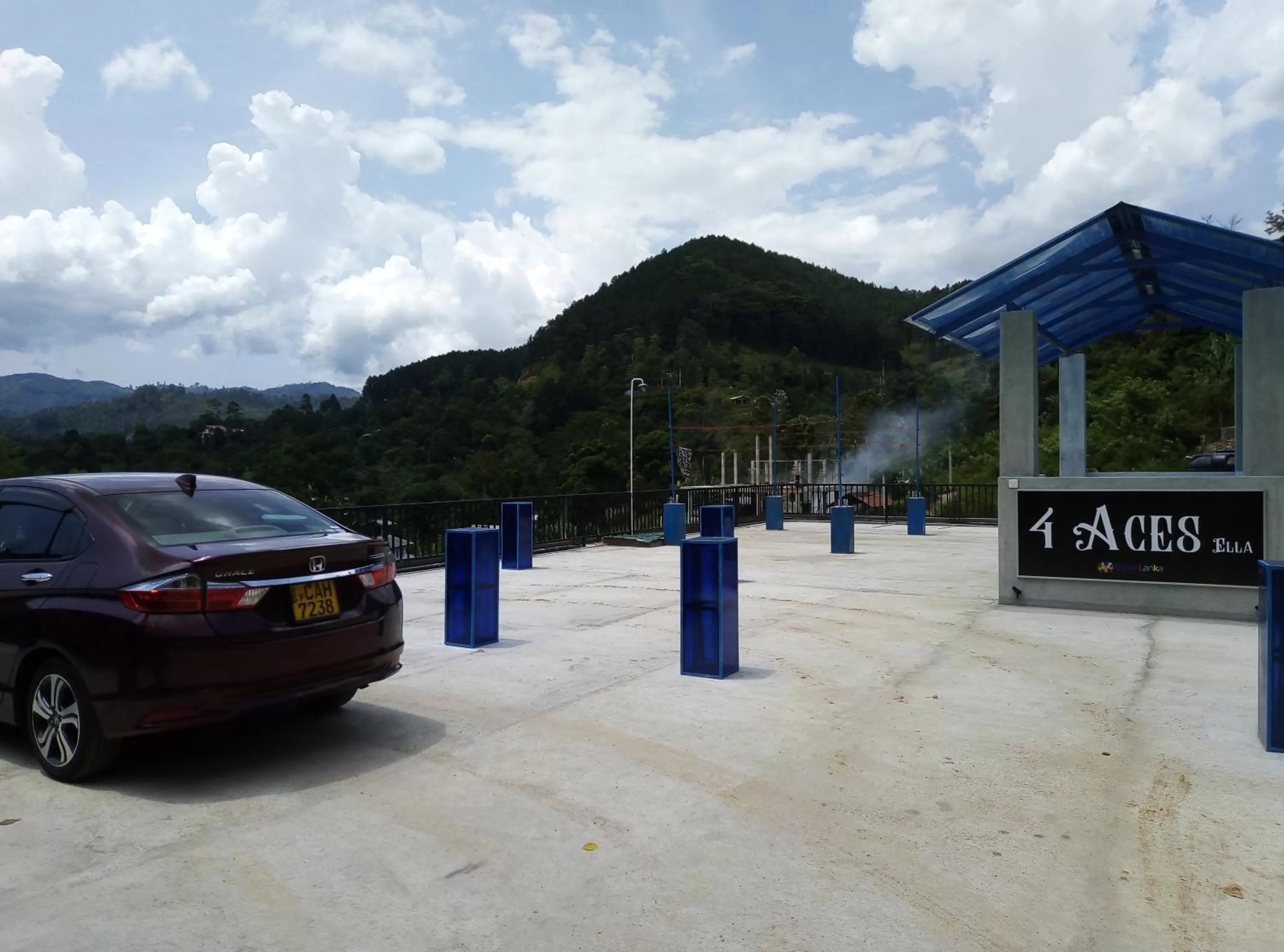 Mountain view in 4 Aces Ella