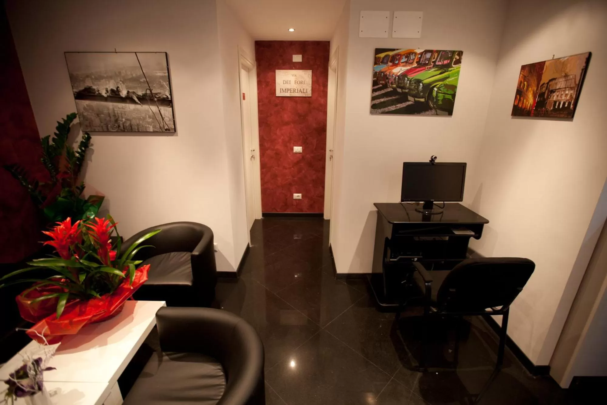Lobby or reception in Heart of Rome Rooms