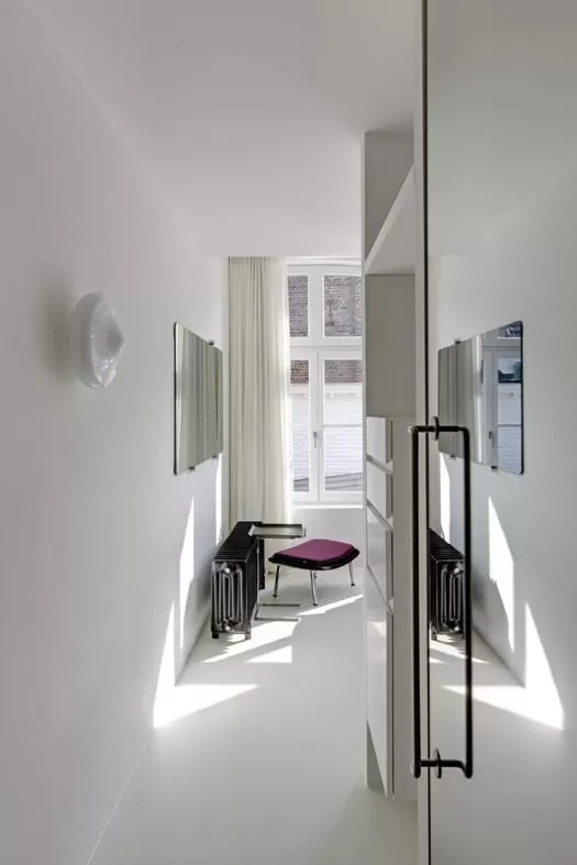 TV and multimedia, Bathroom in Zenden Hotel Maastricht