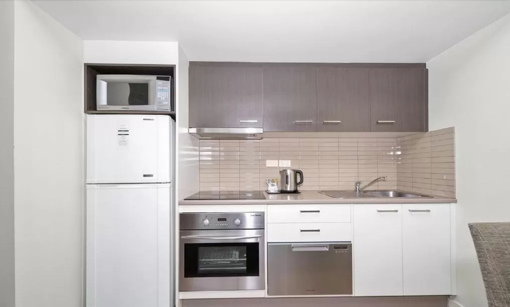 dishwasher in Quest Maitland