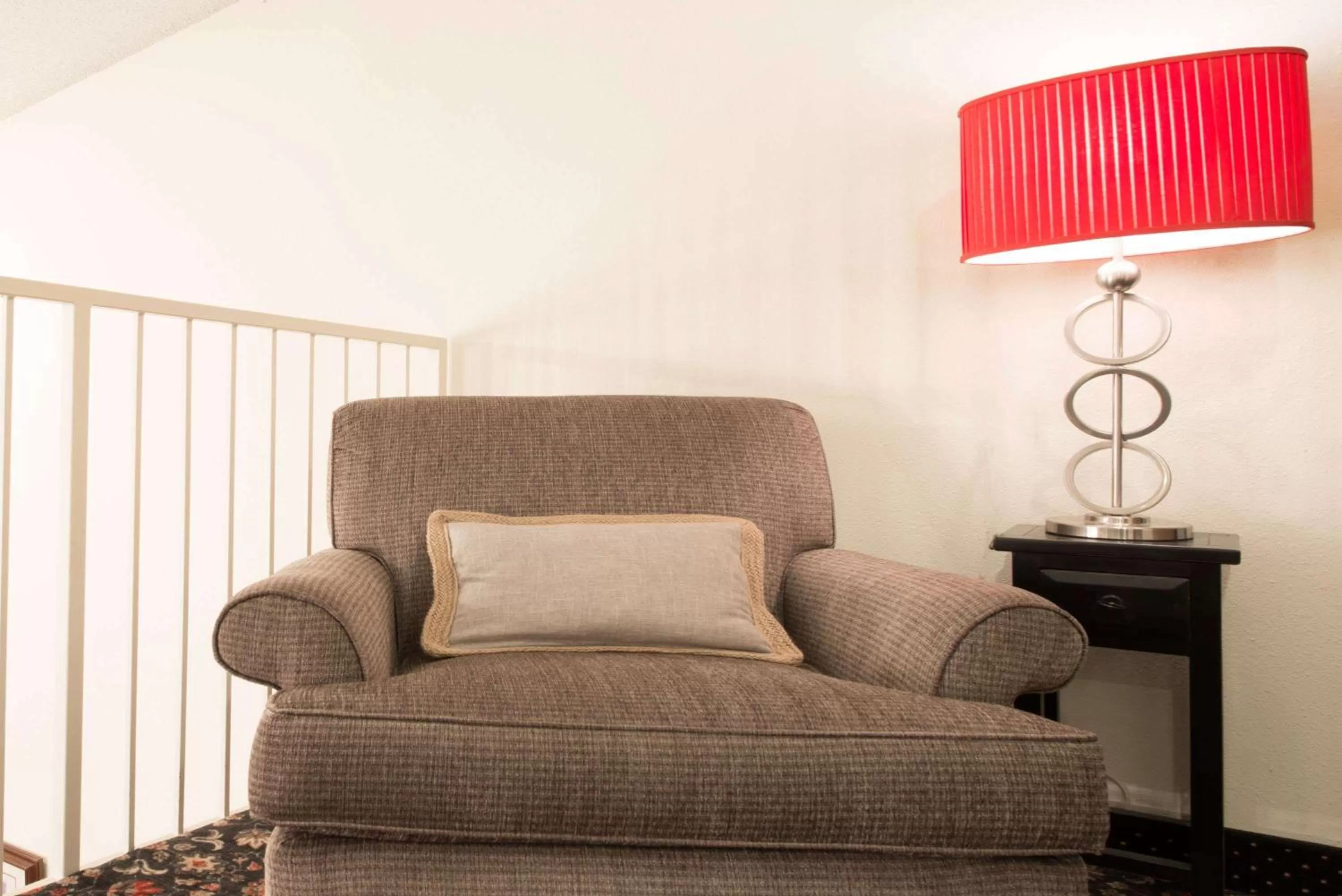 Seating area in Super 8 by Wyndham Richmond