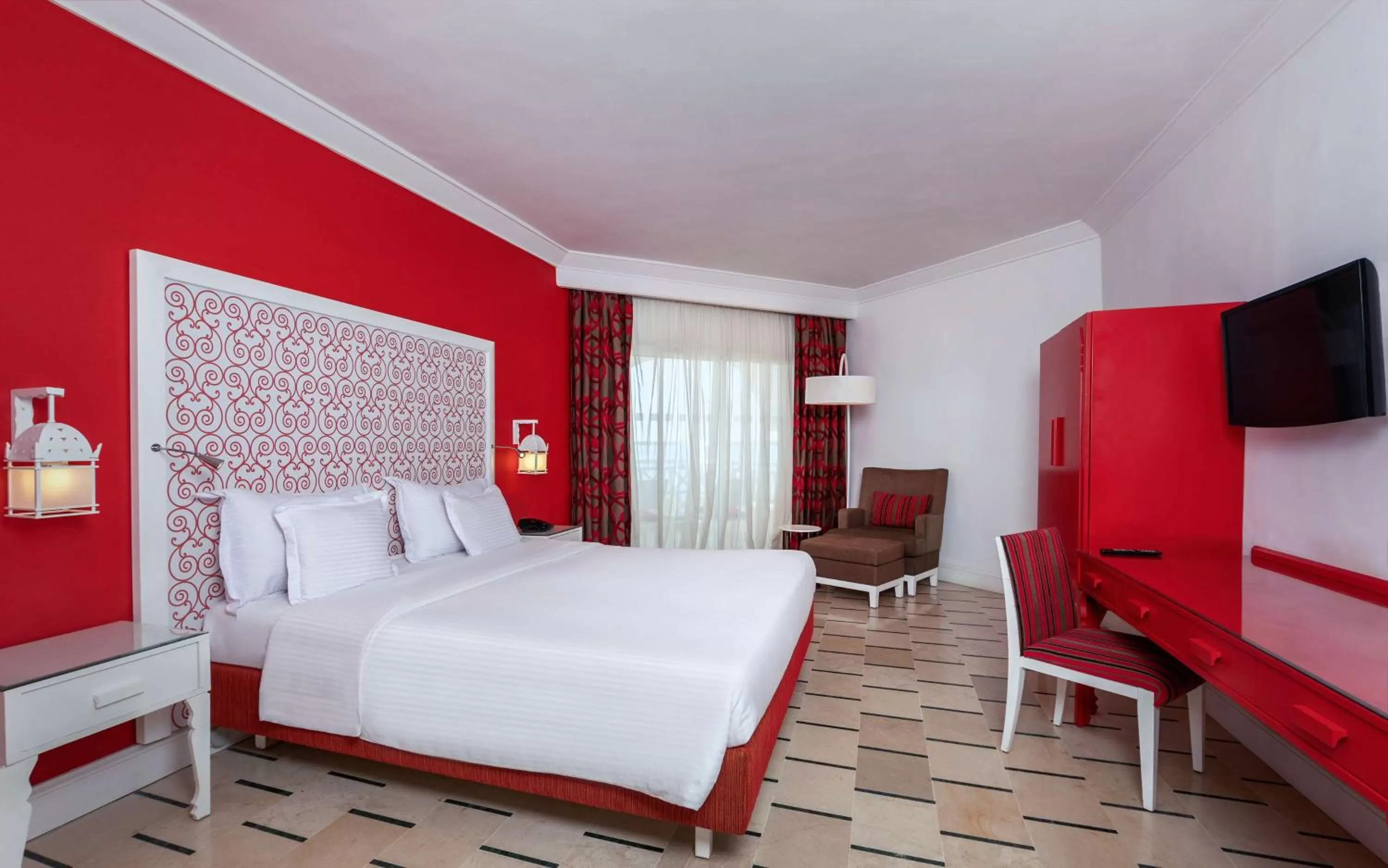 Bedroom, Bed in Radisson Blu Resort & Thalasso Hammamet