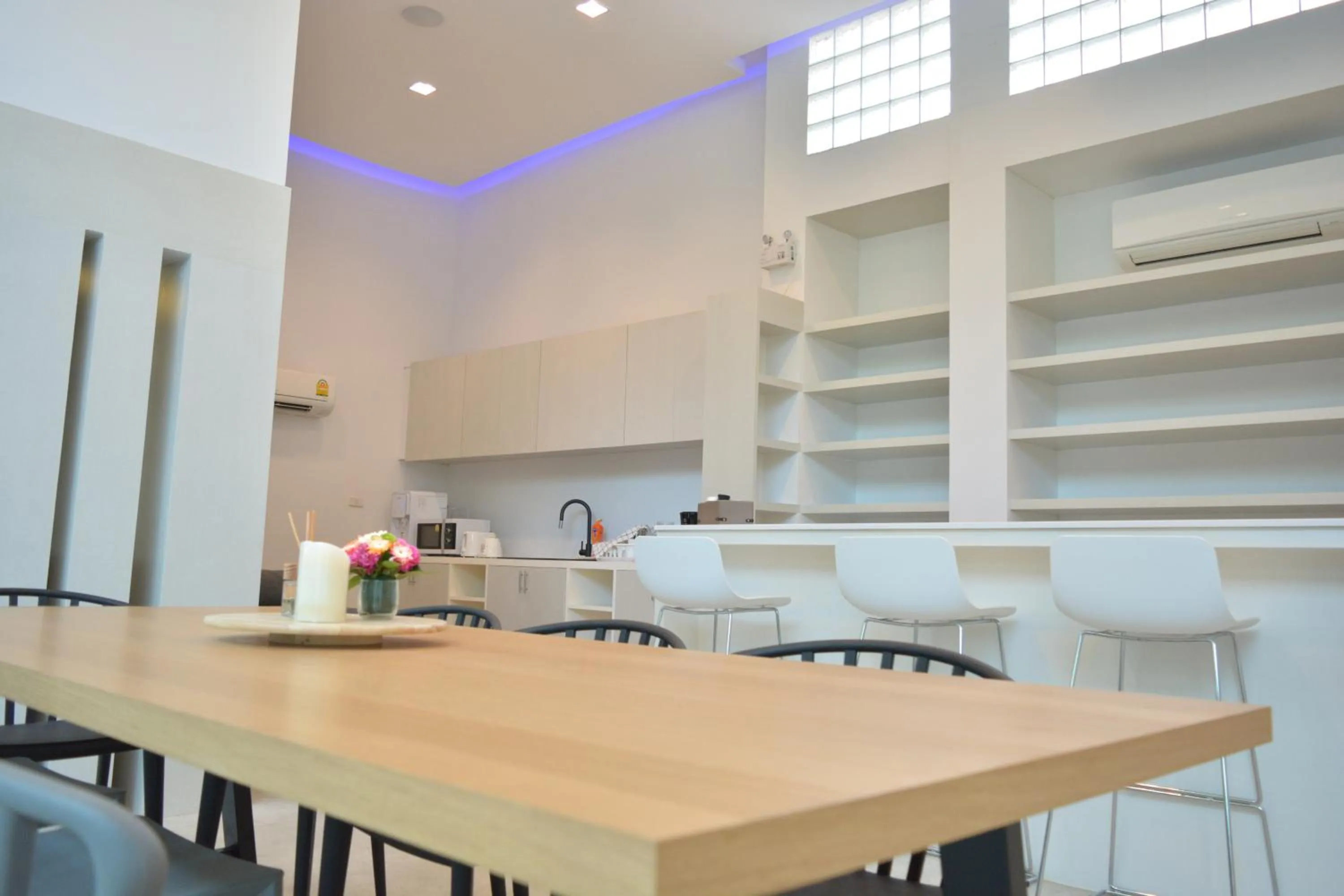 Dining area in Rezt Bangkok