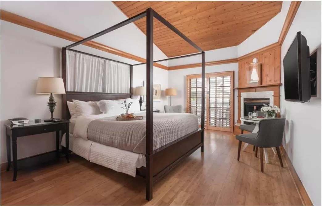 Photo of the whole room, Bed in Inn On SummerHill