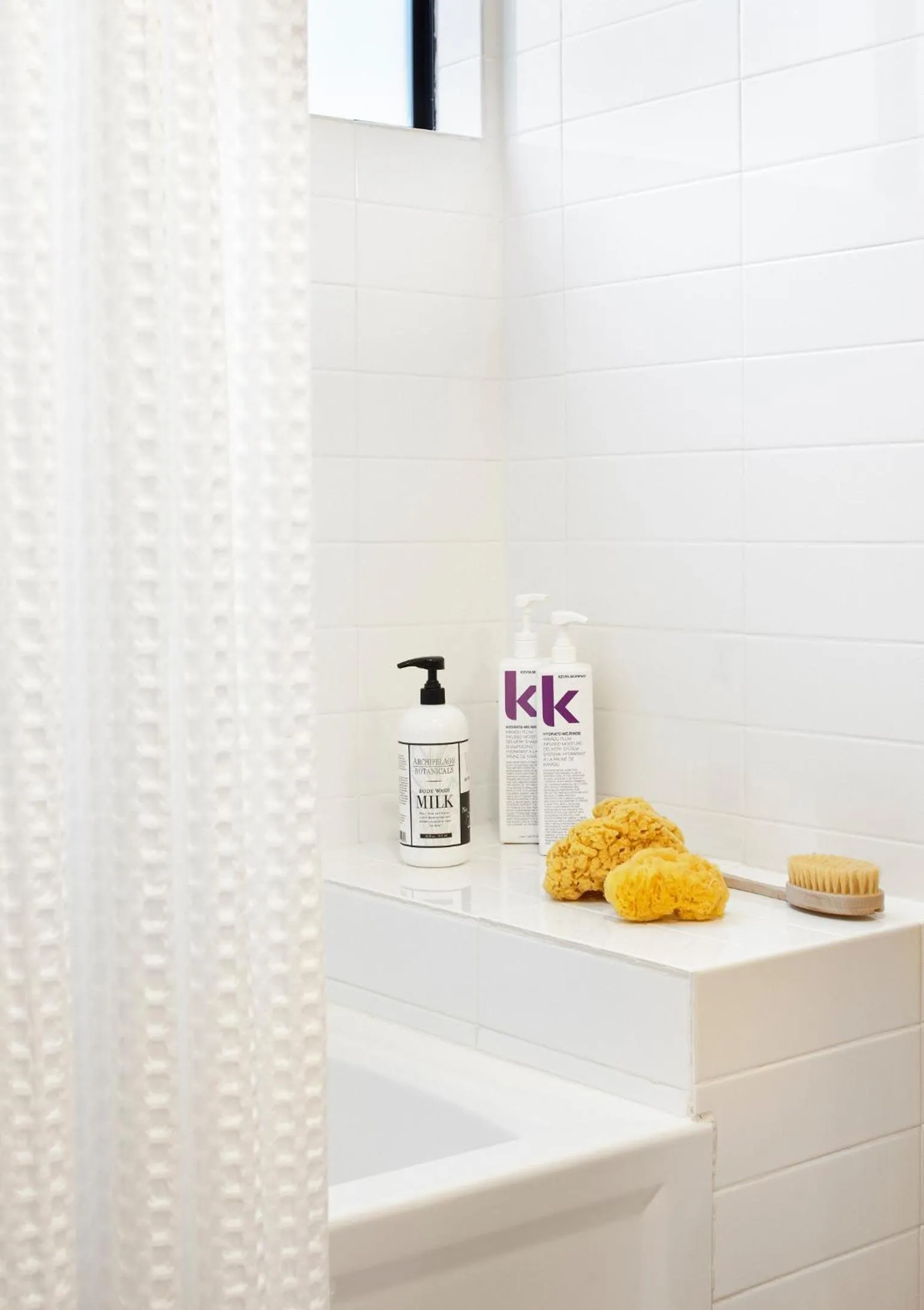 Bathroom in Heywood Hotel