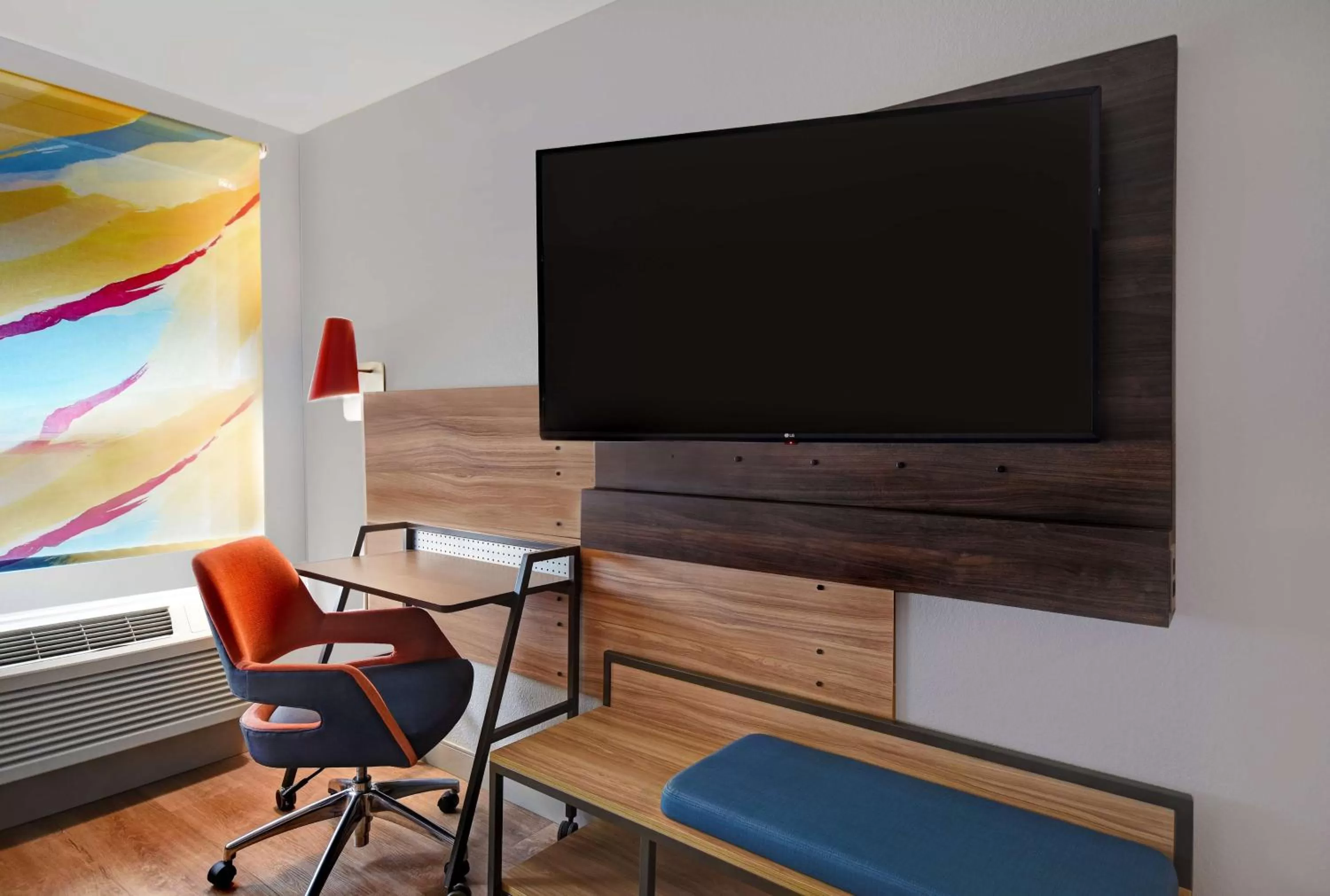 Bedroom in Tru By Hilton Monroe, MI