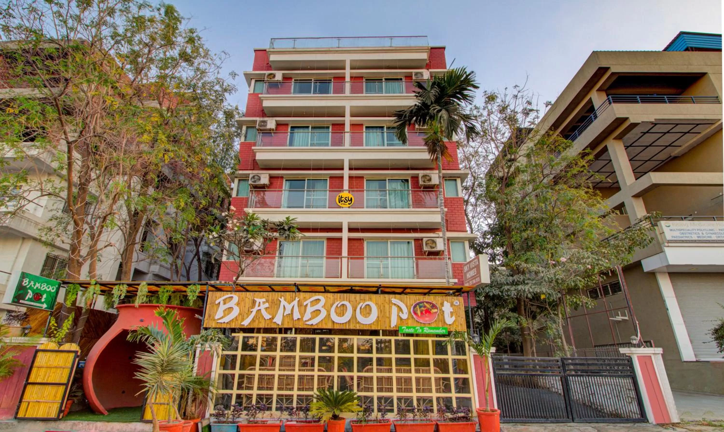 Property Building in Itsy By Treebo - Sky Vista