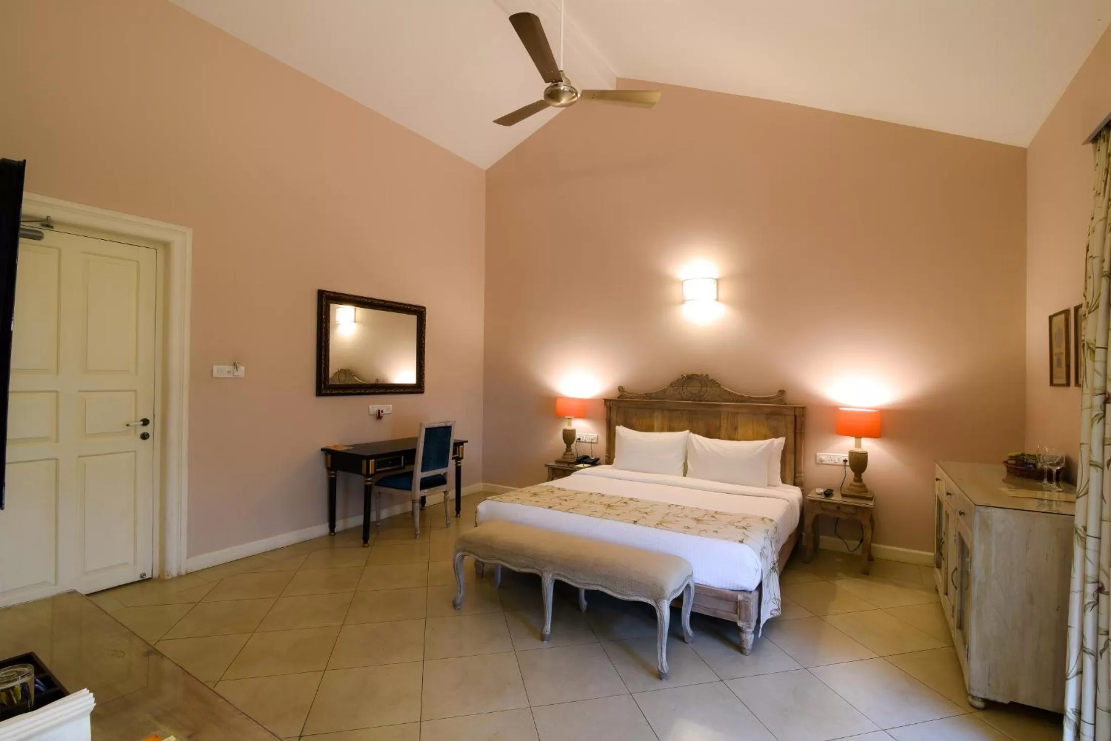 Living room, Bed in The Source At Sula