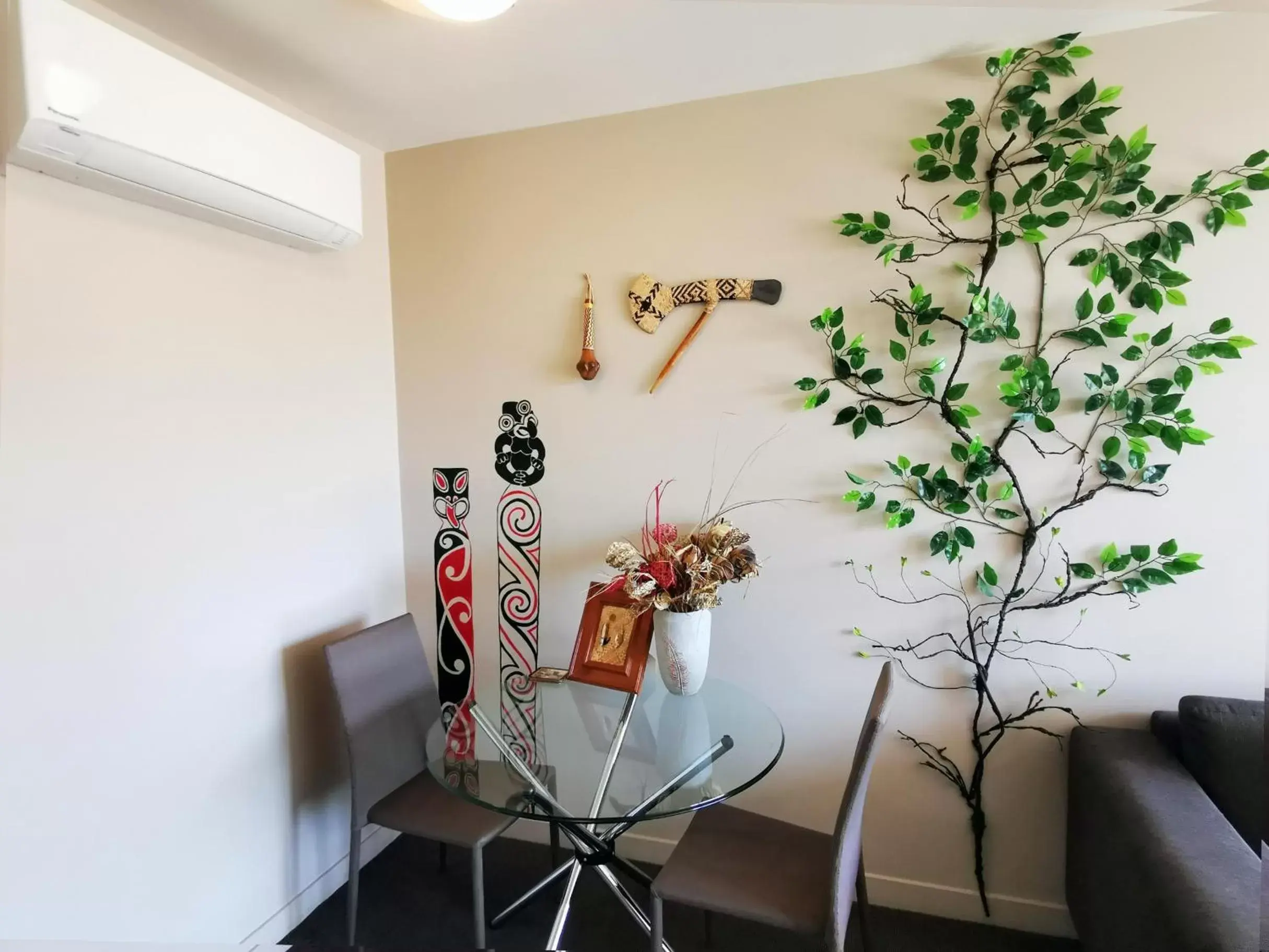 One-Bedroom King Suite in Belmont Motor Inn One-Bedroom King Suite in Belmont Motor Inn