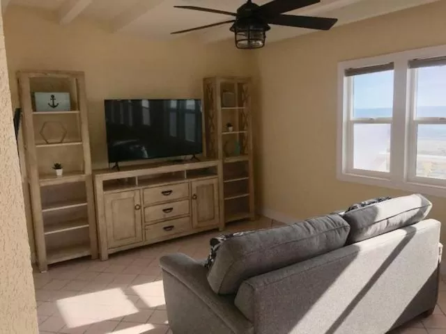 Living room in Quinta Pacifica Beachfront Villas