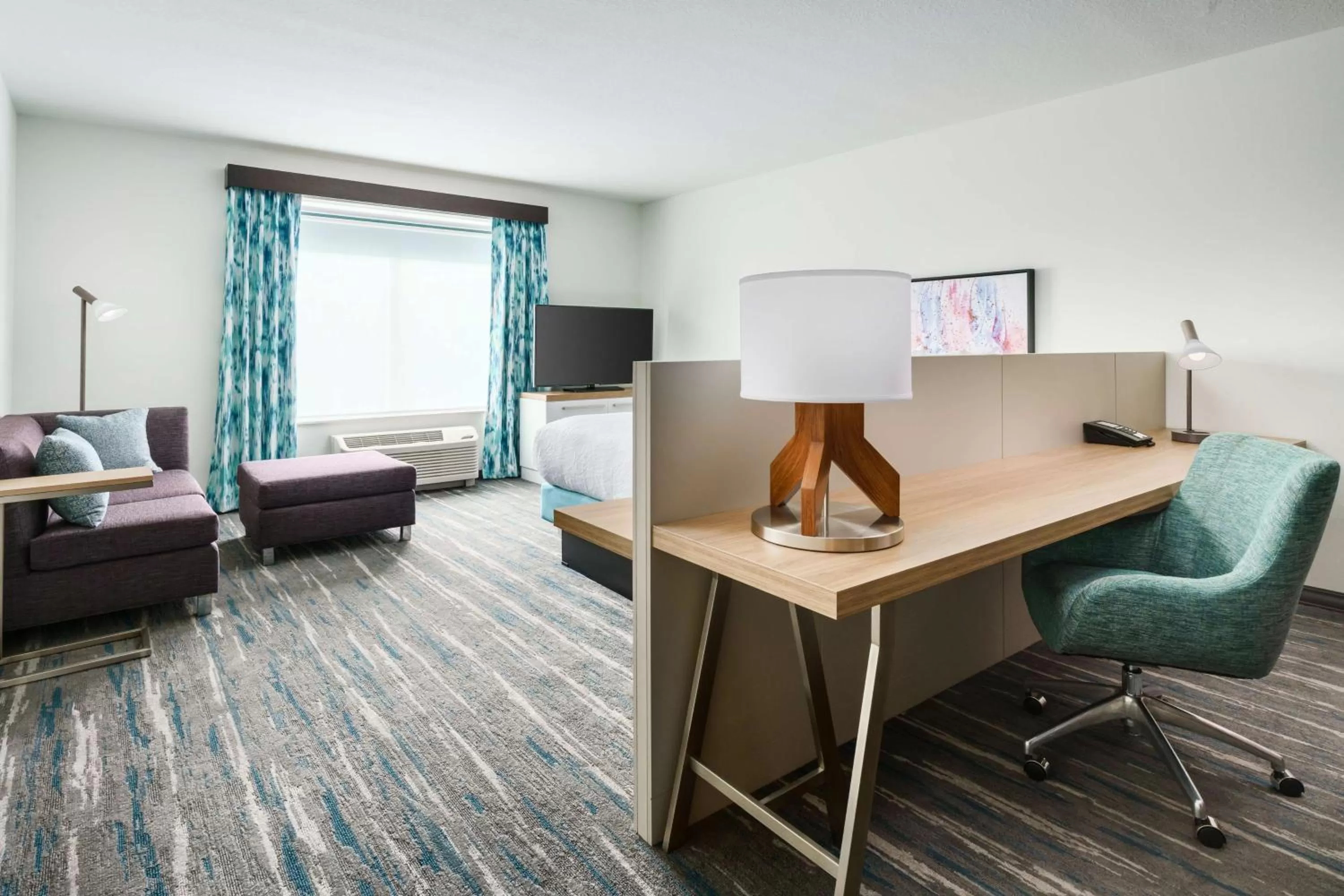 Bedroom in Hilton Garden Inn Apopka City Center, Fl