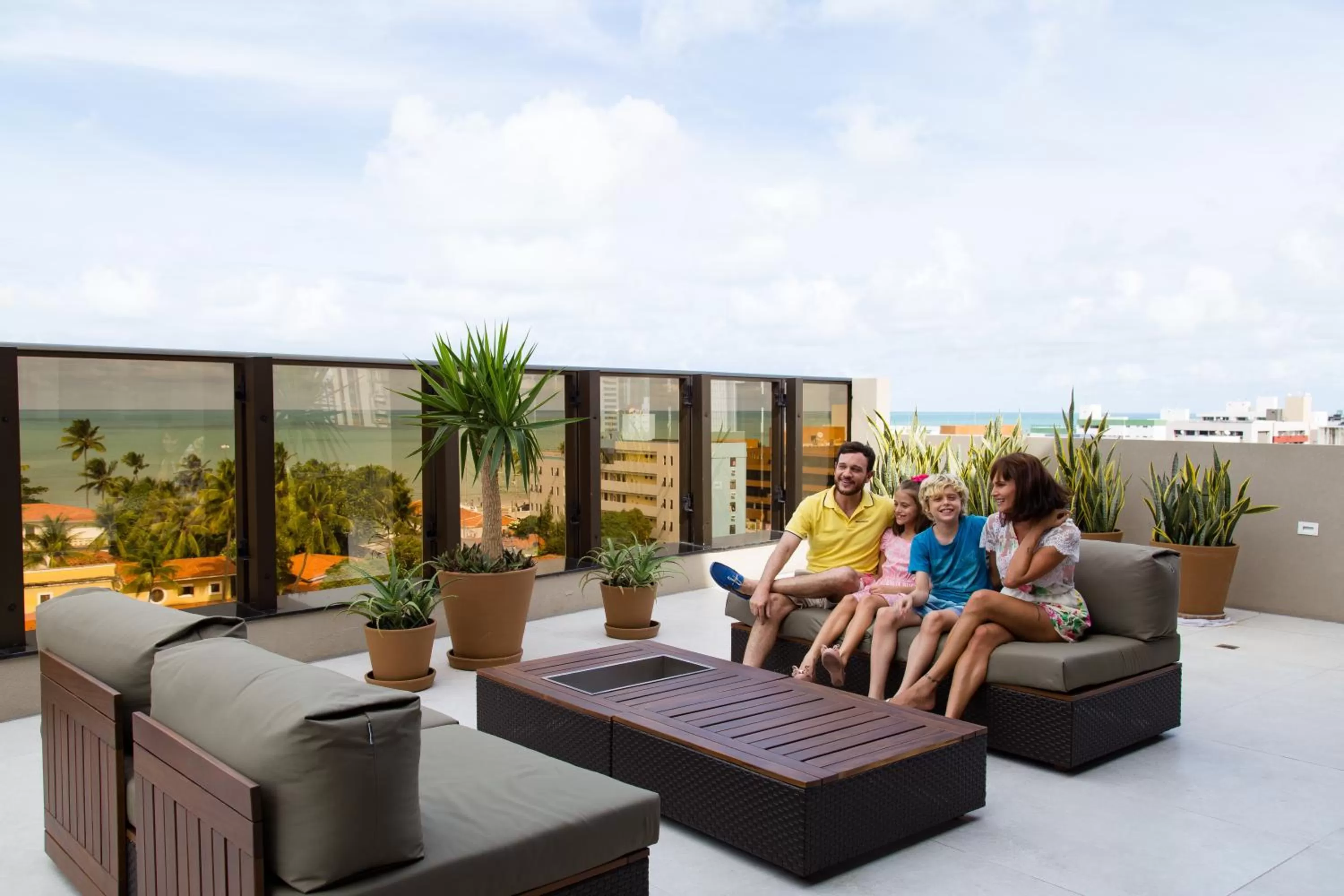 People in Manaíra Hotel