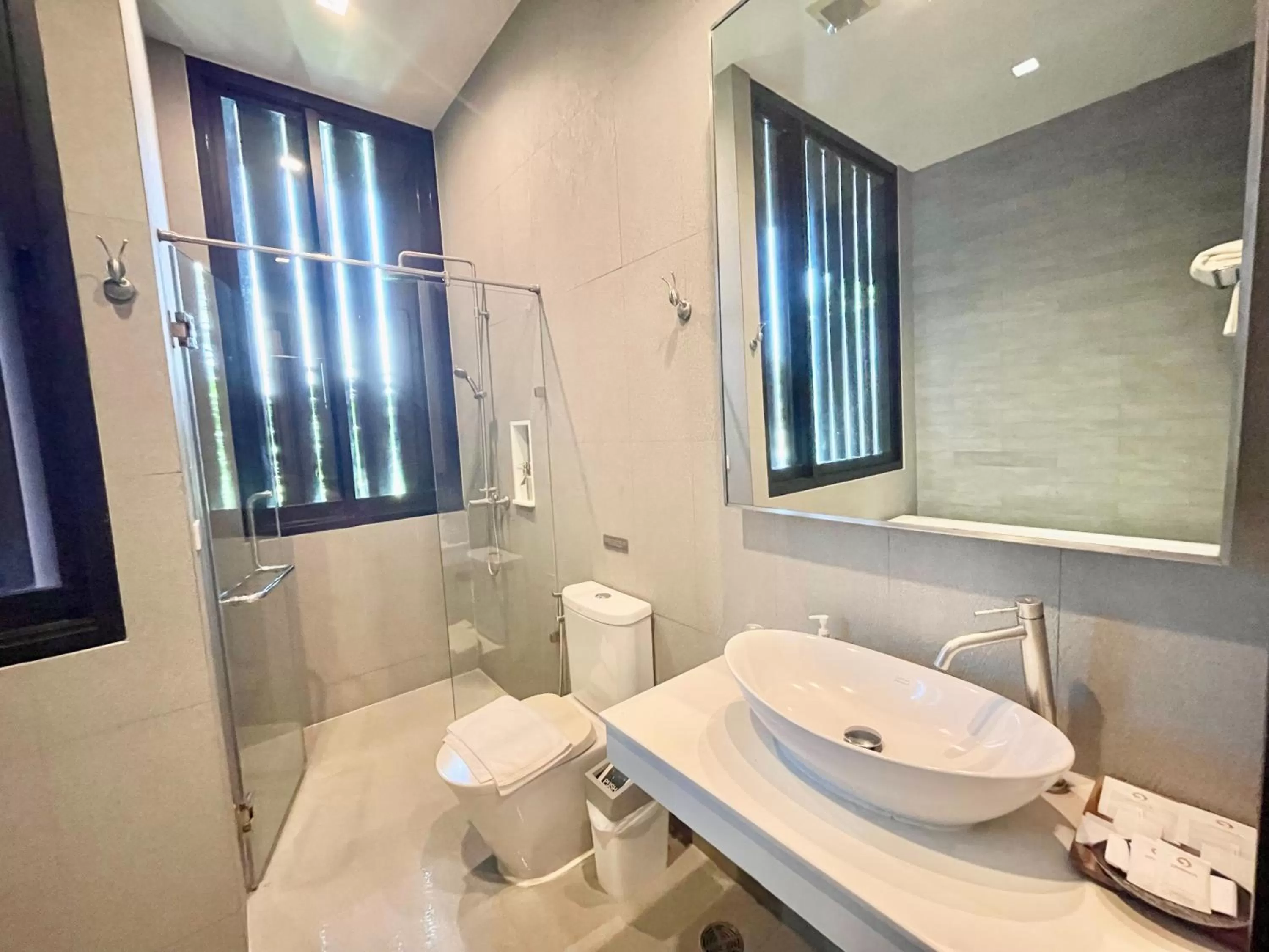 Shower in Zensala Riverpark Resort-SHA Extra Plus
