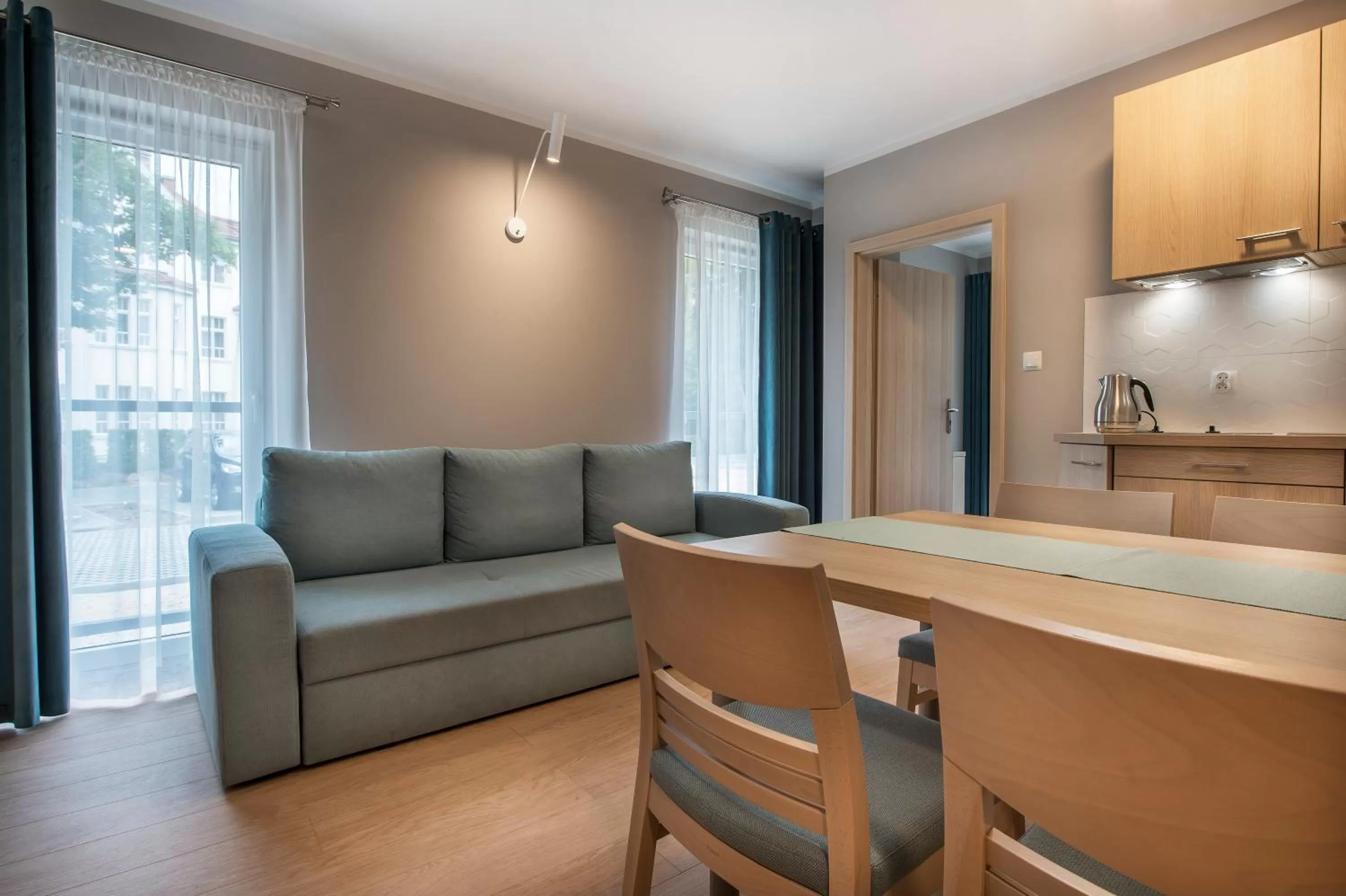 Kitchen or kitchenette in Hotel Cesarskie Ogrody