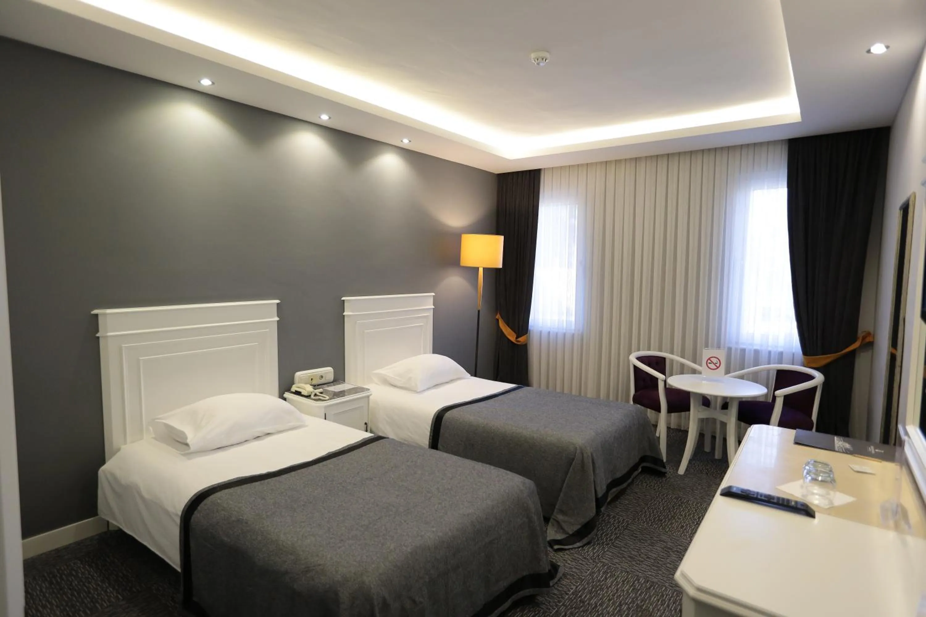 Decorative detail, Bed in Montania Town Hotel Mudanya