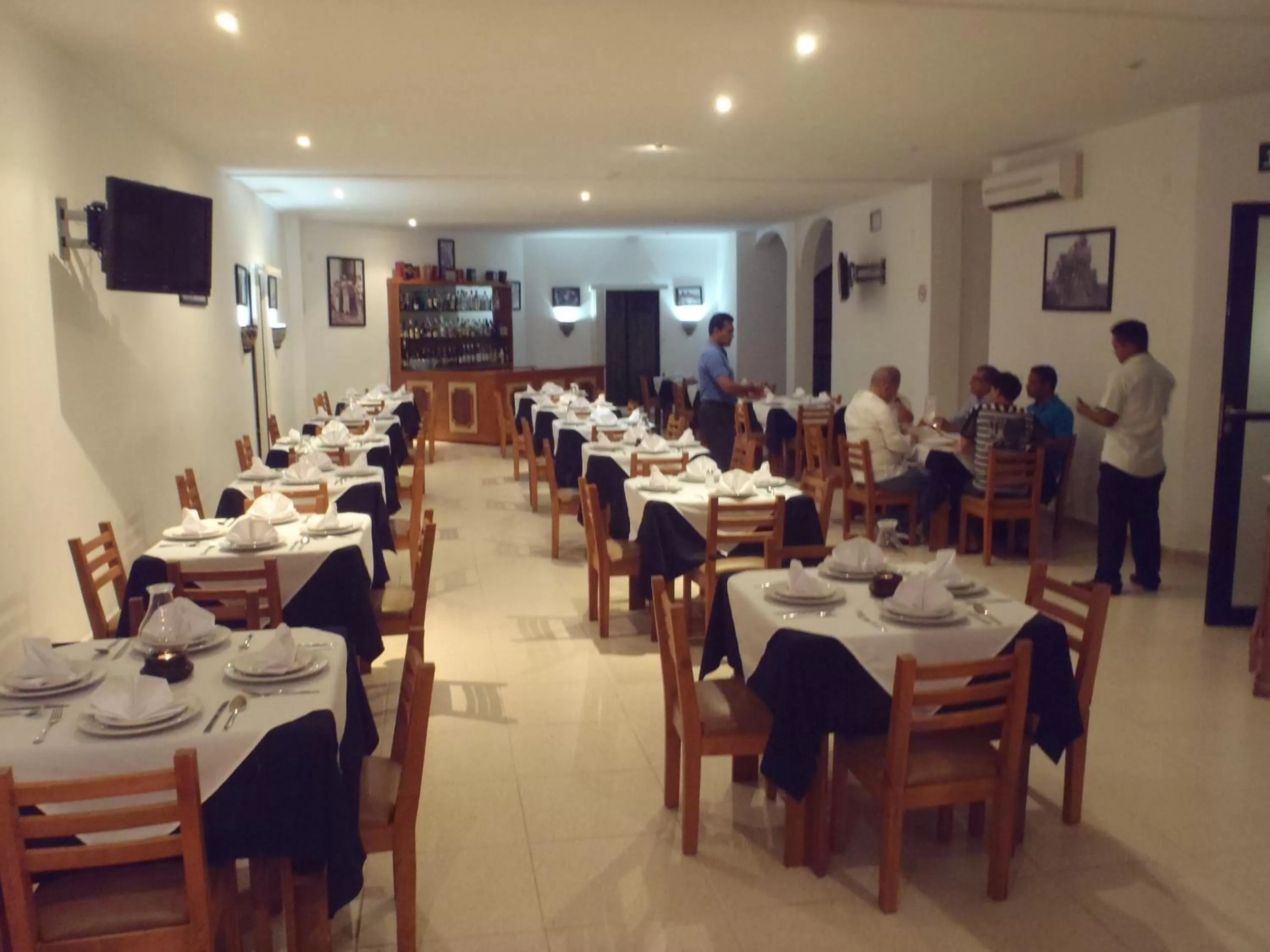Restaurant/places to eat in Hacienda de Castilla