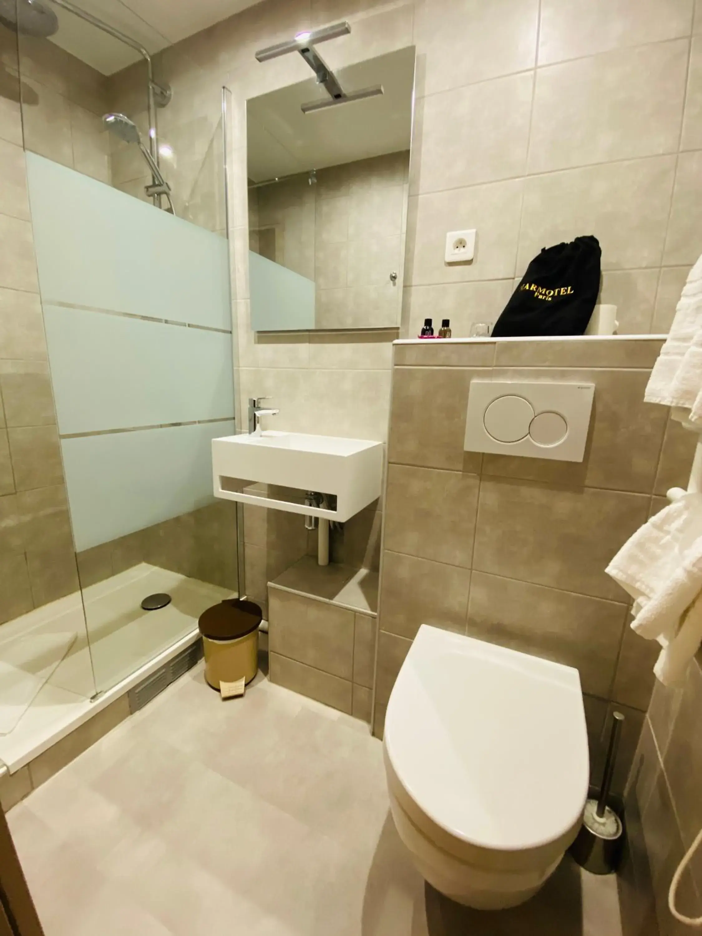 Single Room in Marmotel Etoile Single Room in Marmotel Etoile