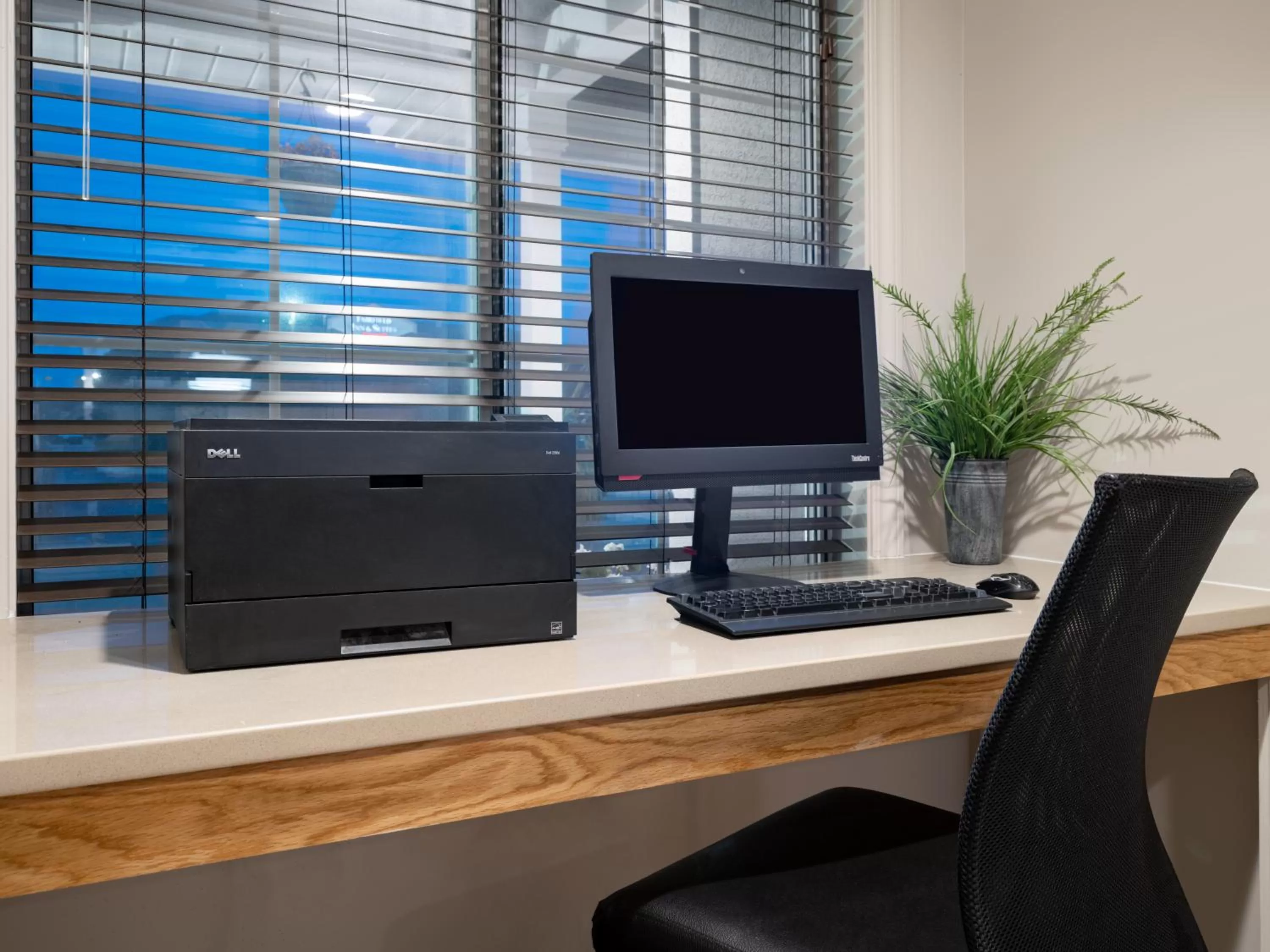 Business facilities in Country Inn & Suites by Radisson, Maumee - Toledo