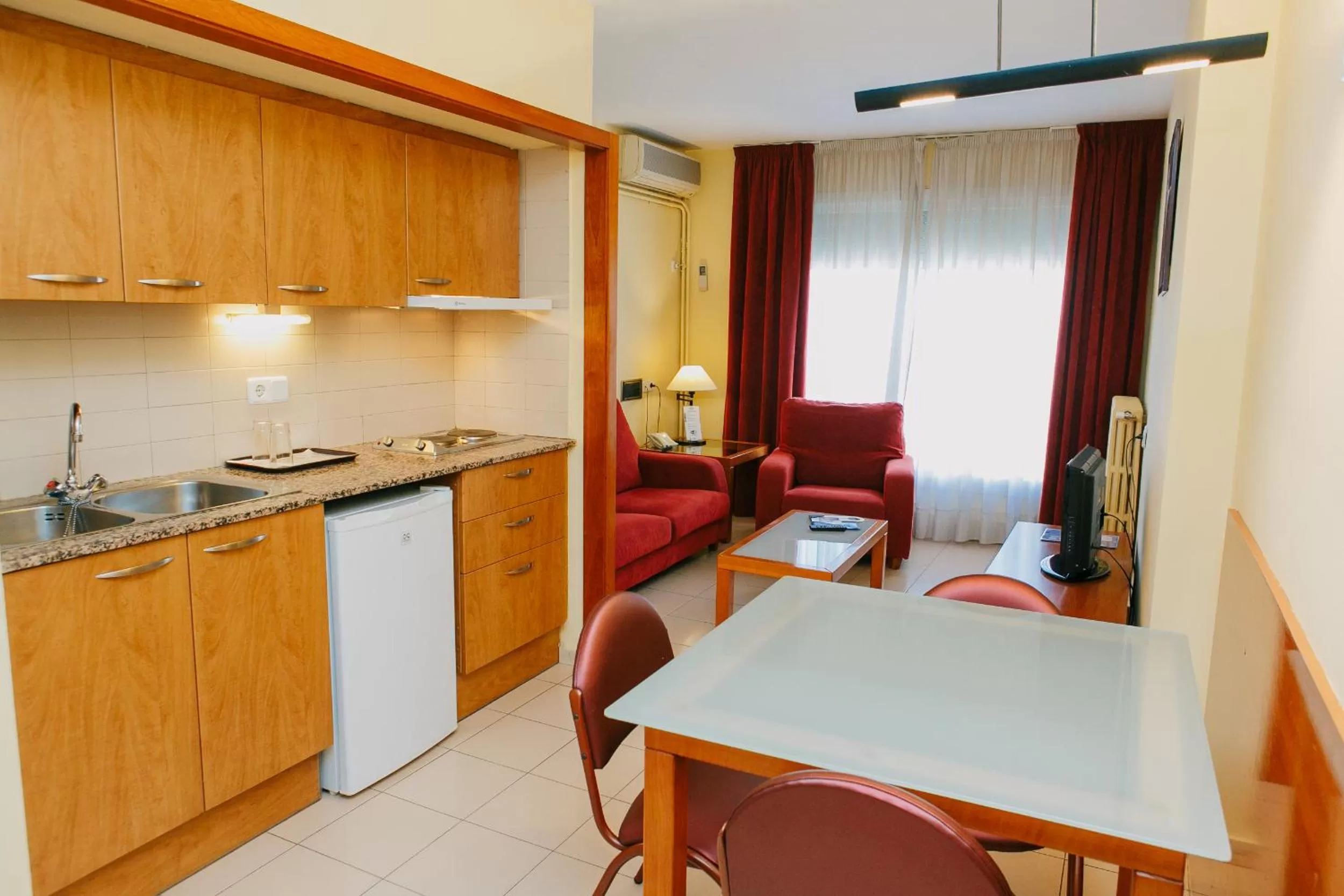 Living room in Aparthotel Bertrán