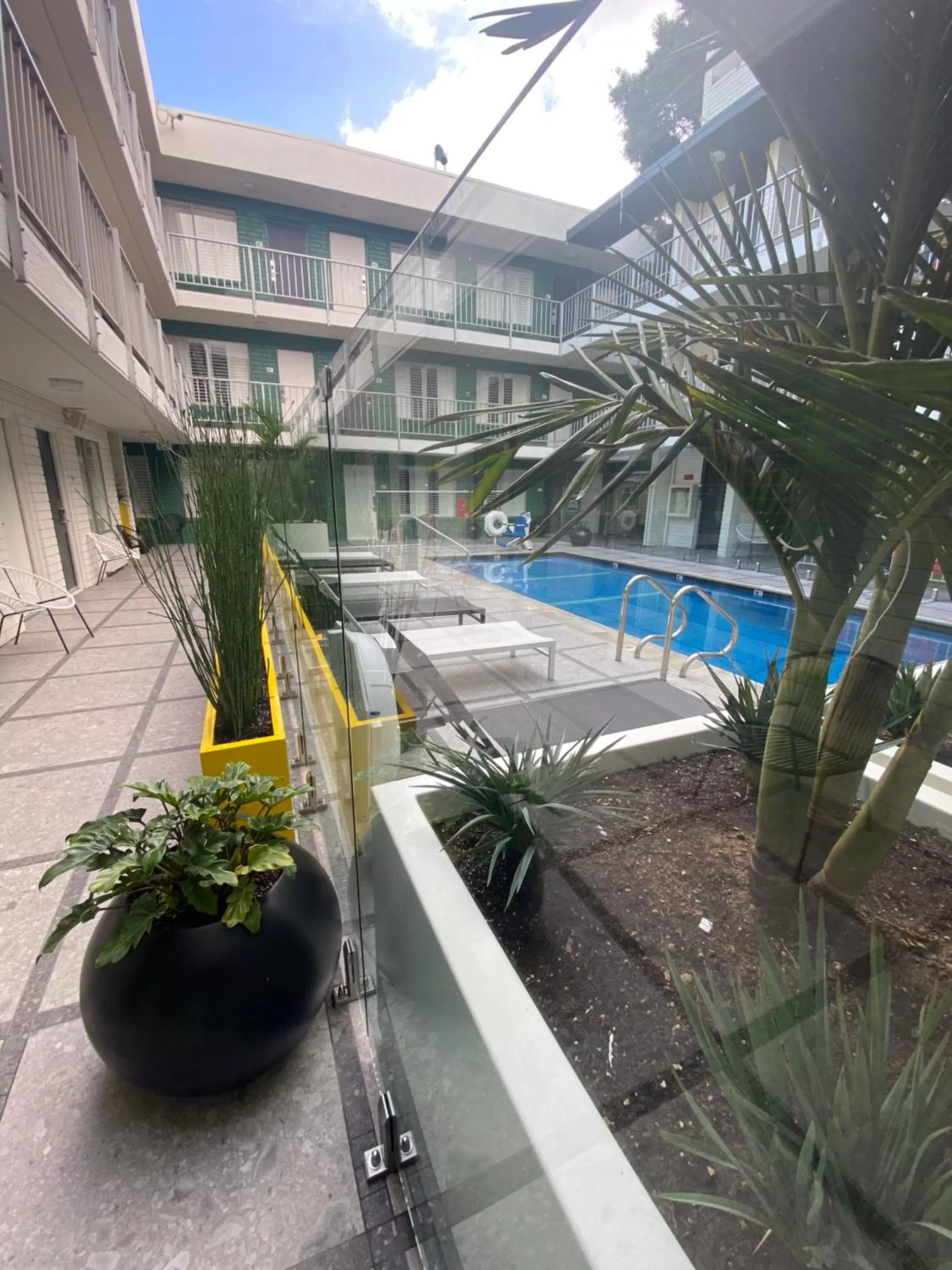 Garden view in The Hollywood Franklin Hotel near Universal Studios