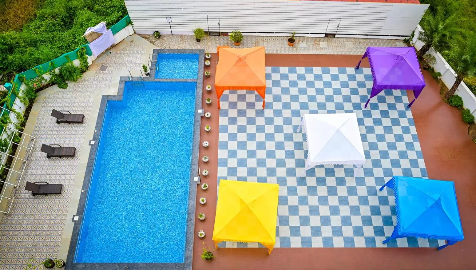 Area and facilities, Pool View in Hotel Laxmi Empire