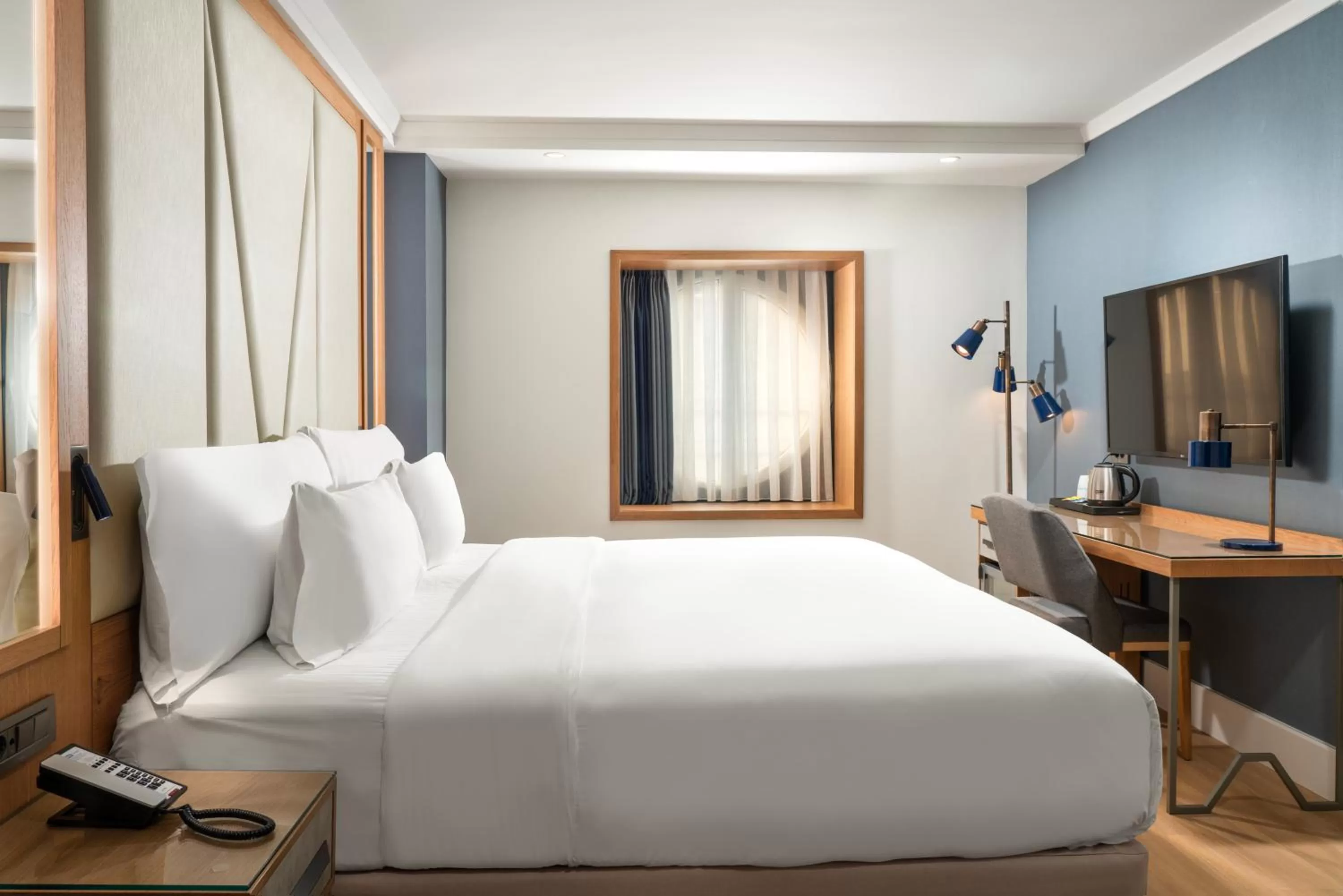 Bed in Occidental Taksim