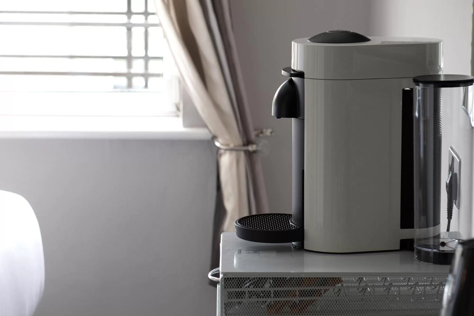 Coffee/tea facilities in Pebble House