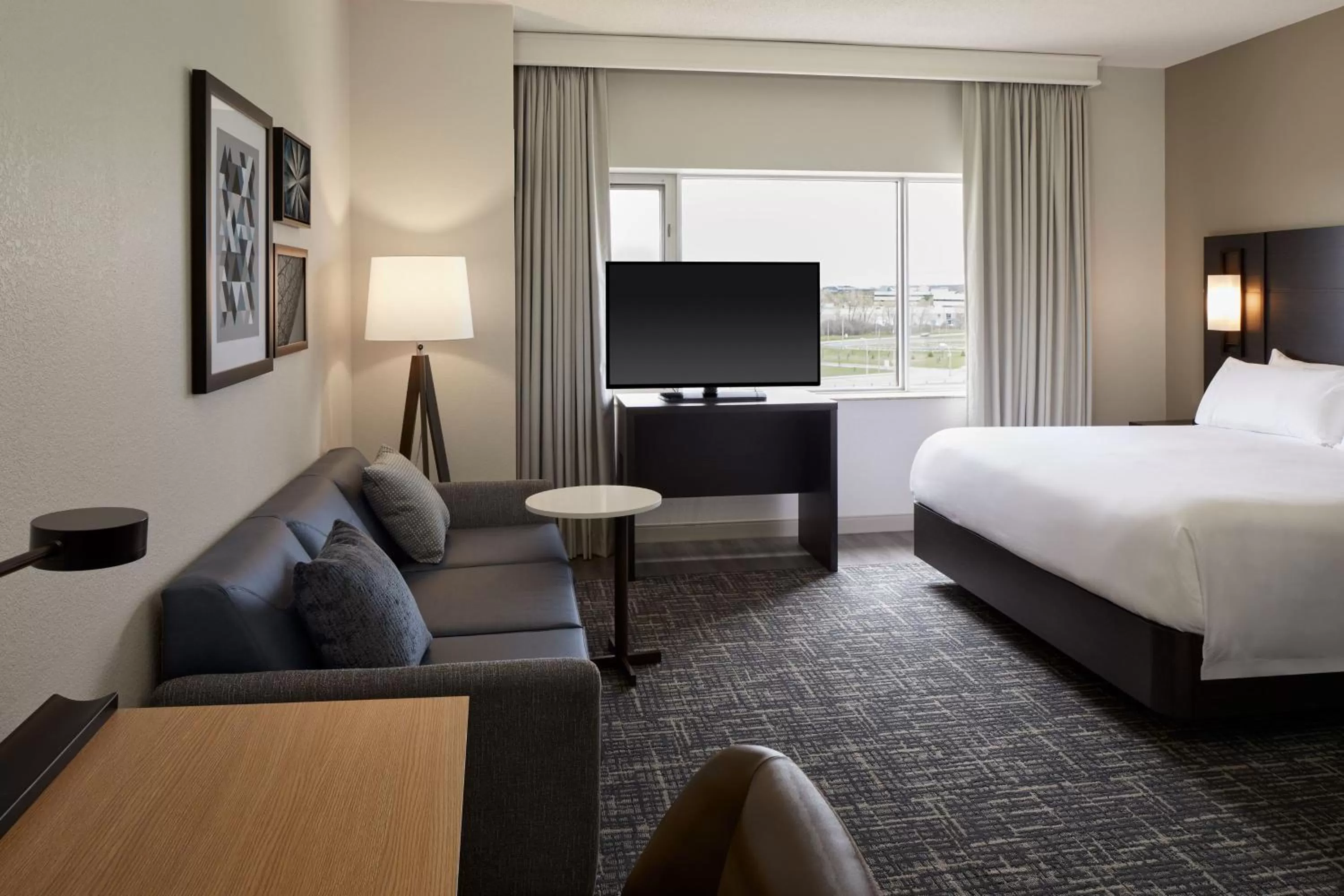 Photo of the whole room, Bed in Residence Inn by Marriott Montreal Airport
