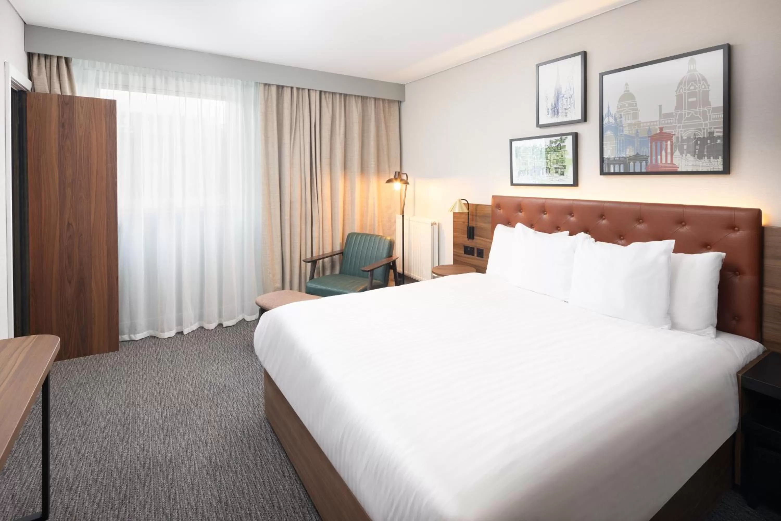 Bedroom, Bed in Four Points by Sheraton Edinburgh