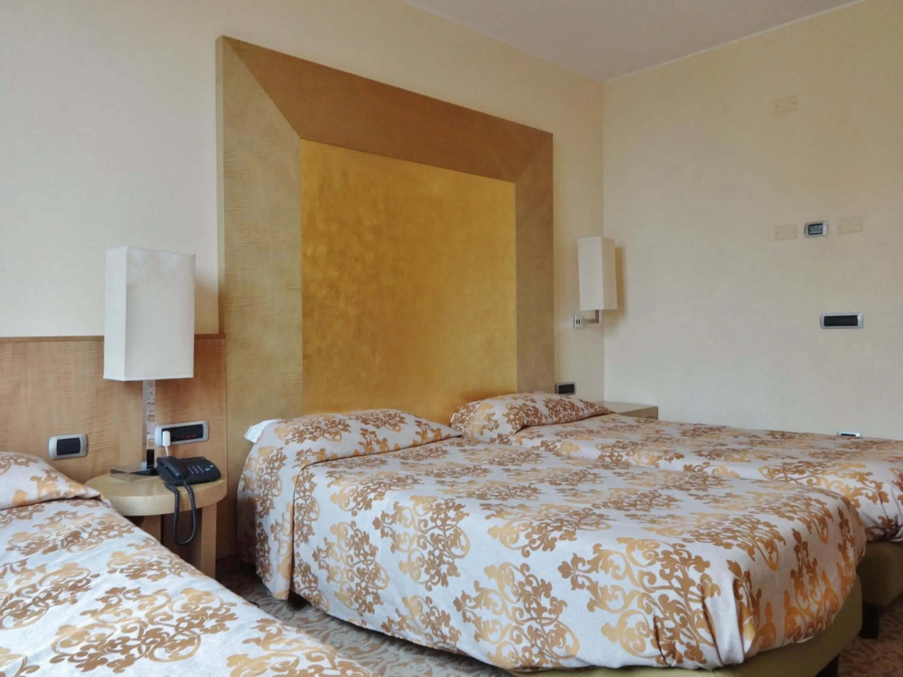 Bed in Hotel Tiffany Milano