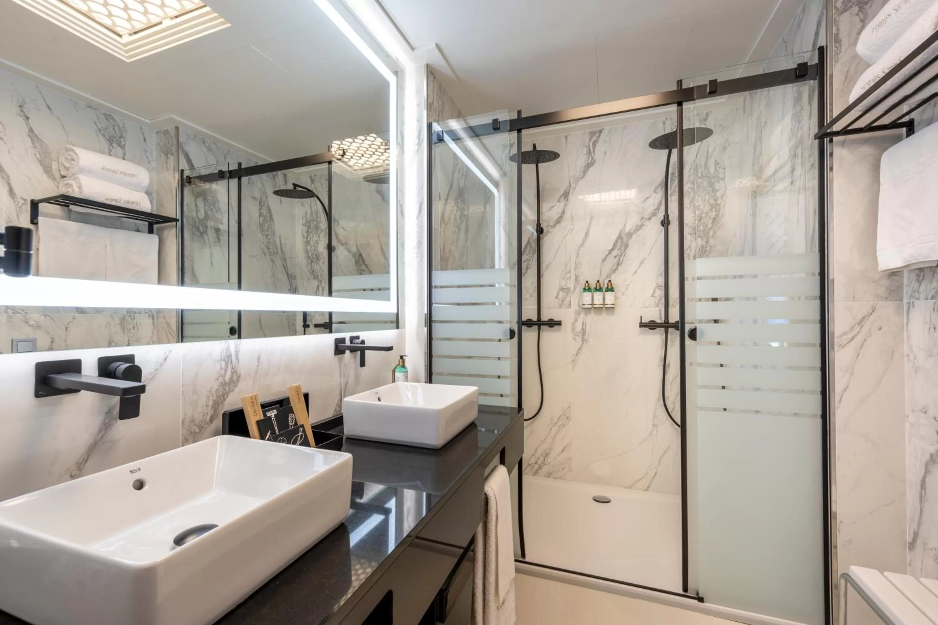 Bathroom in Nixe Palace