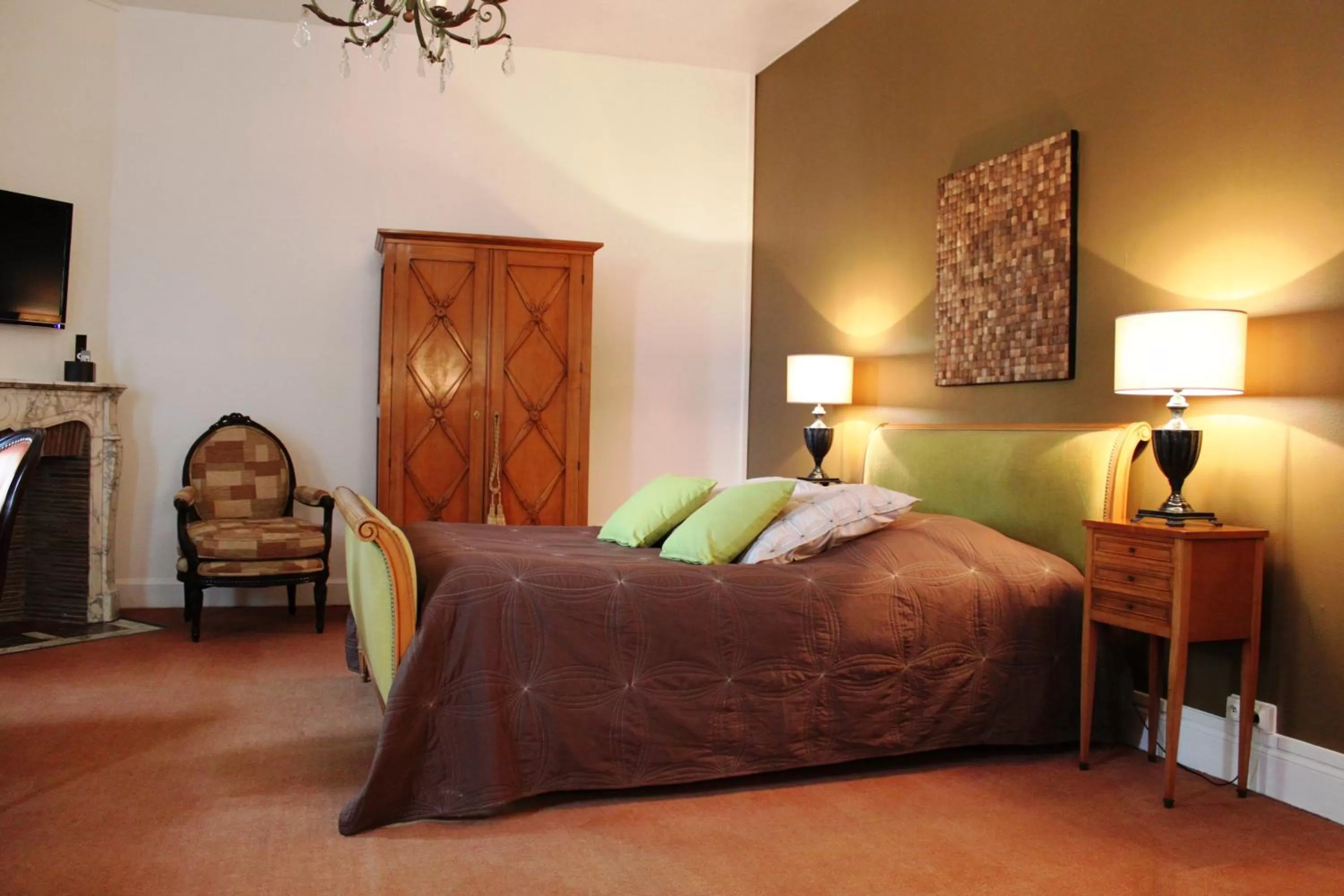 Photo of the whole room, Bed in Résidence et Chambres d'Hôtes de La Porte d'Arras