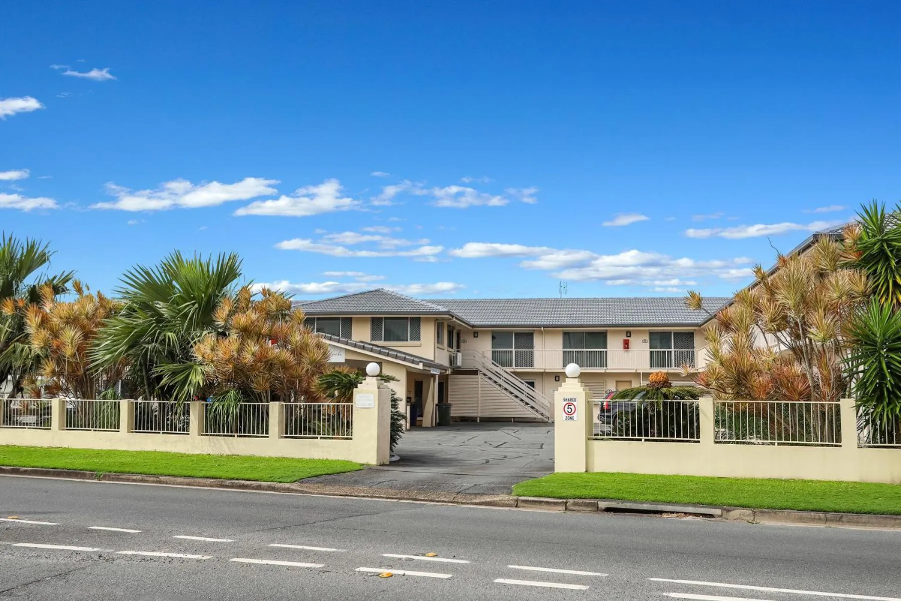 Property building in Pottsville Beach Motel