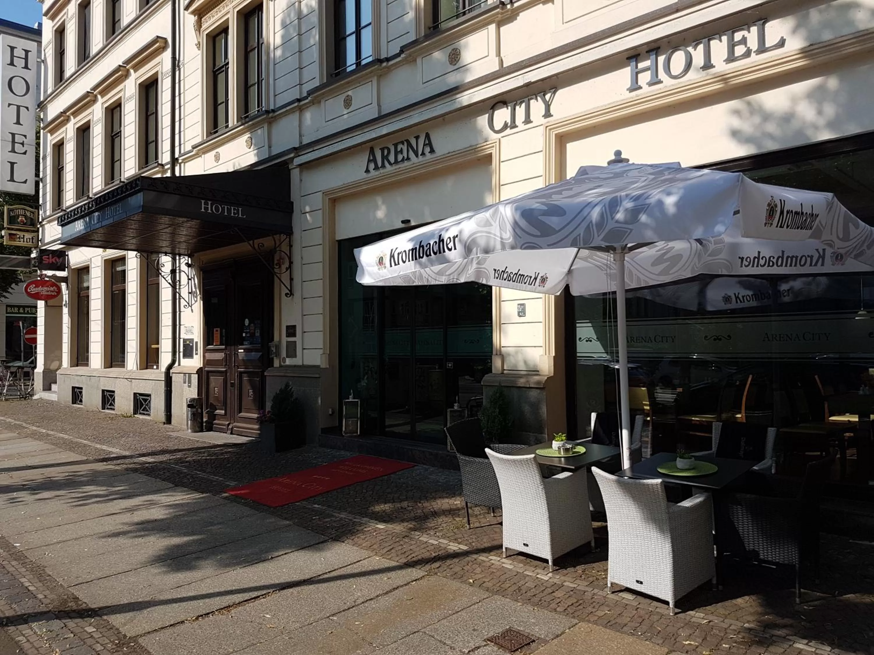 Facade/entrance in Hotel Arena City