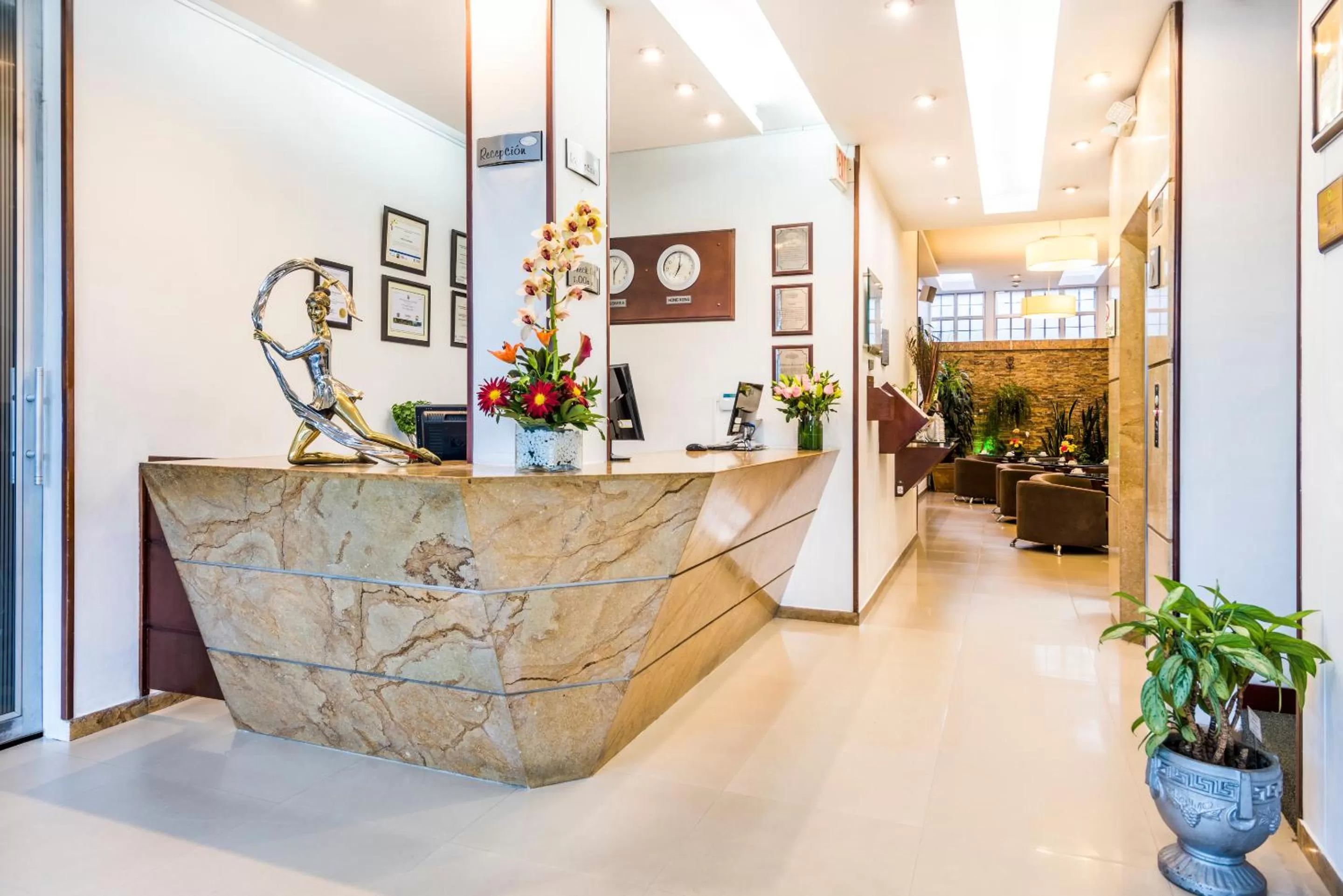 Lobby or reception in Hotel Platinum Suite