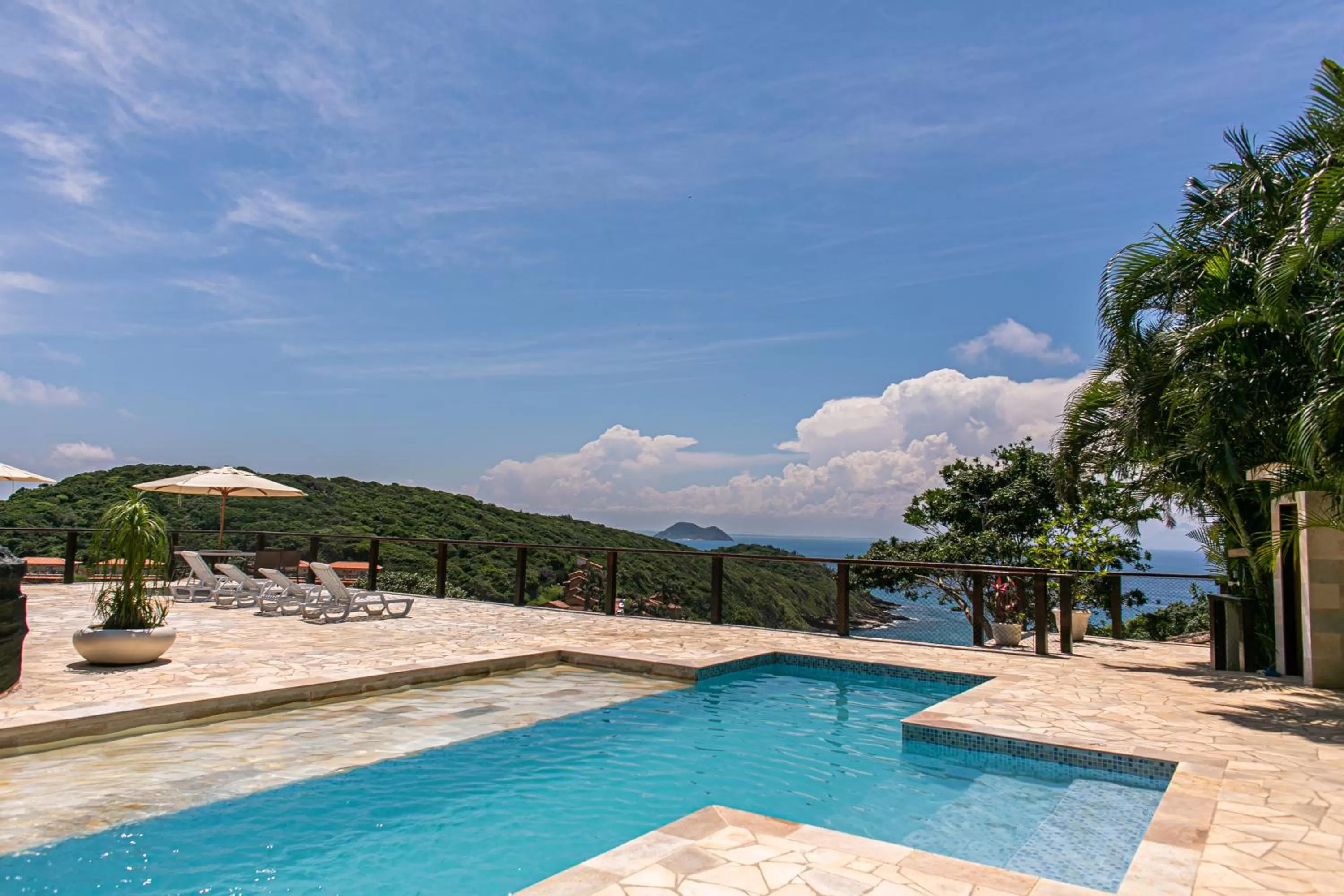 Swimming Pool in Pousada La Dolce Vita