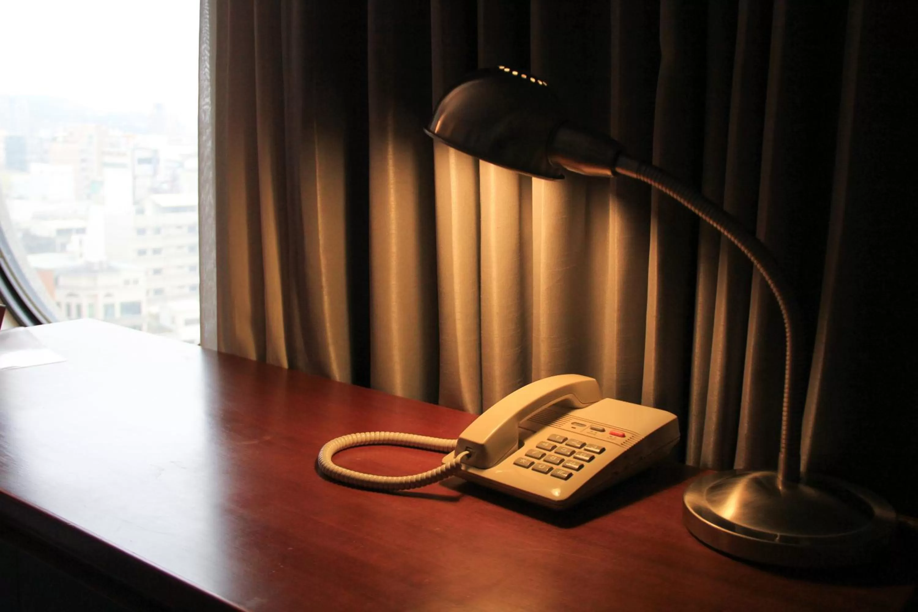 room service in Guide Hotel Hsinchu Zhongyang