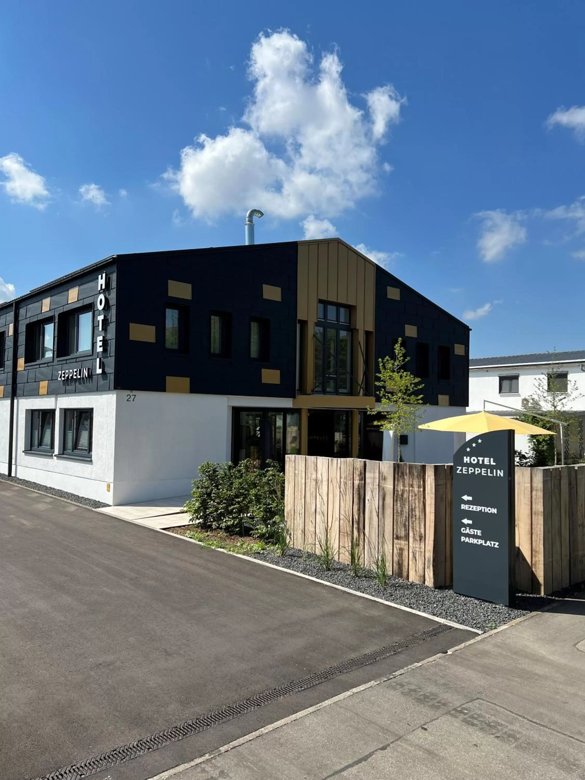 Property building in Hotel Zeppelin